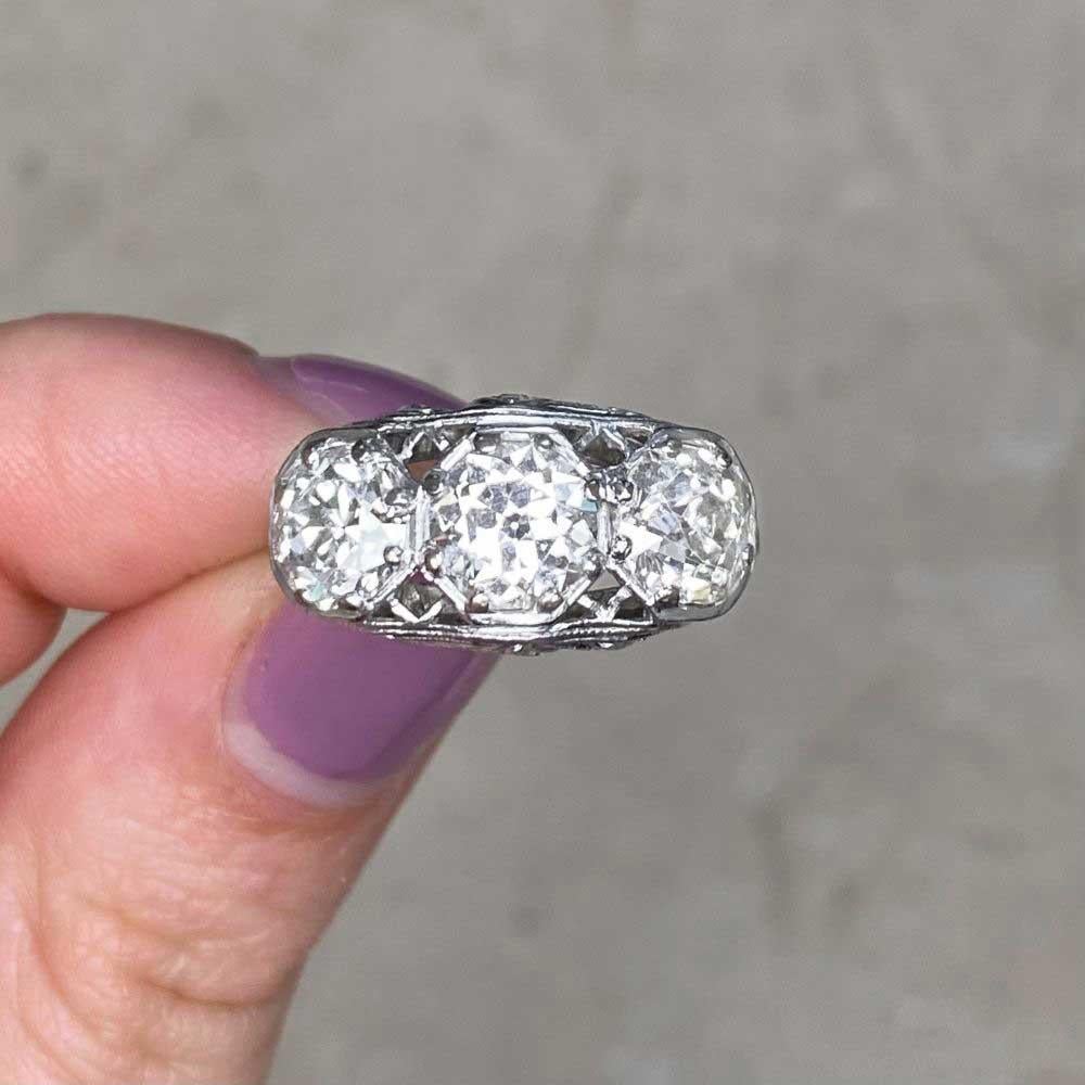 Antique 1.00 Carat Old-Euro Cut Diamond Engagement Ring, circa 1925 For Sale 4