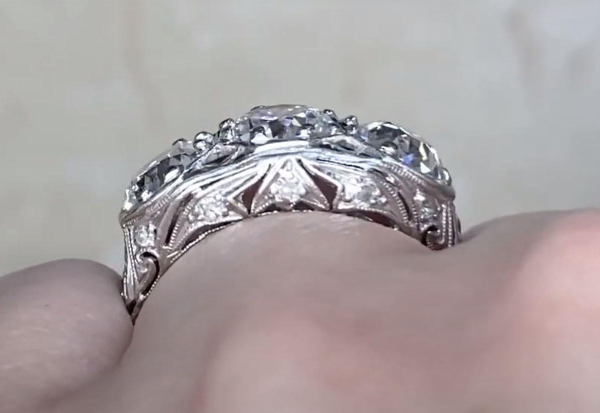 Antique 1.00 Carat Old-Euro Cut Diamond Engagement Ring, circa 1925 For Sale 2
