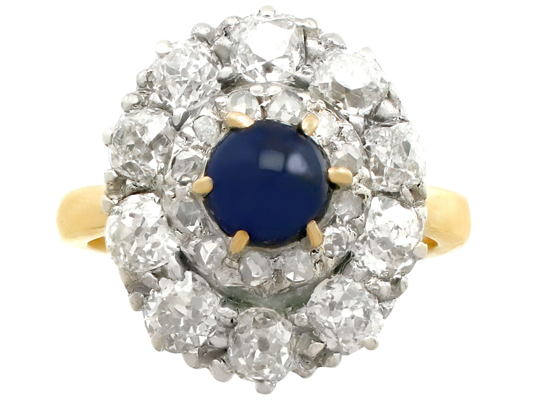 Antiker 1,02 Karat Saphir 1,83 Karat Diamant Gold Cluster-Ring Damen im Angebot