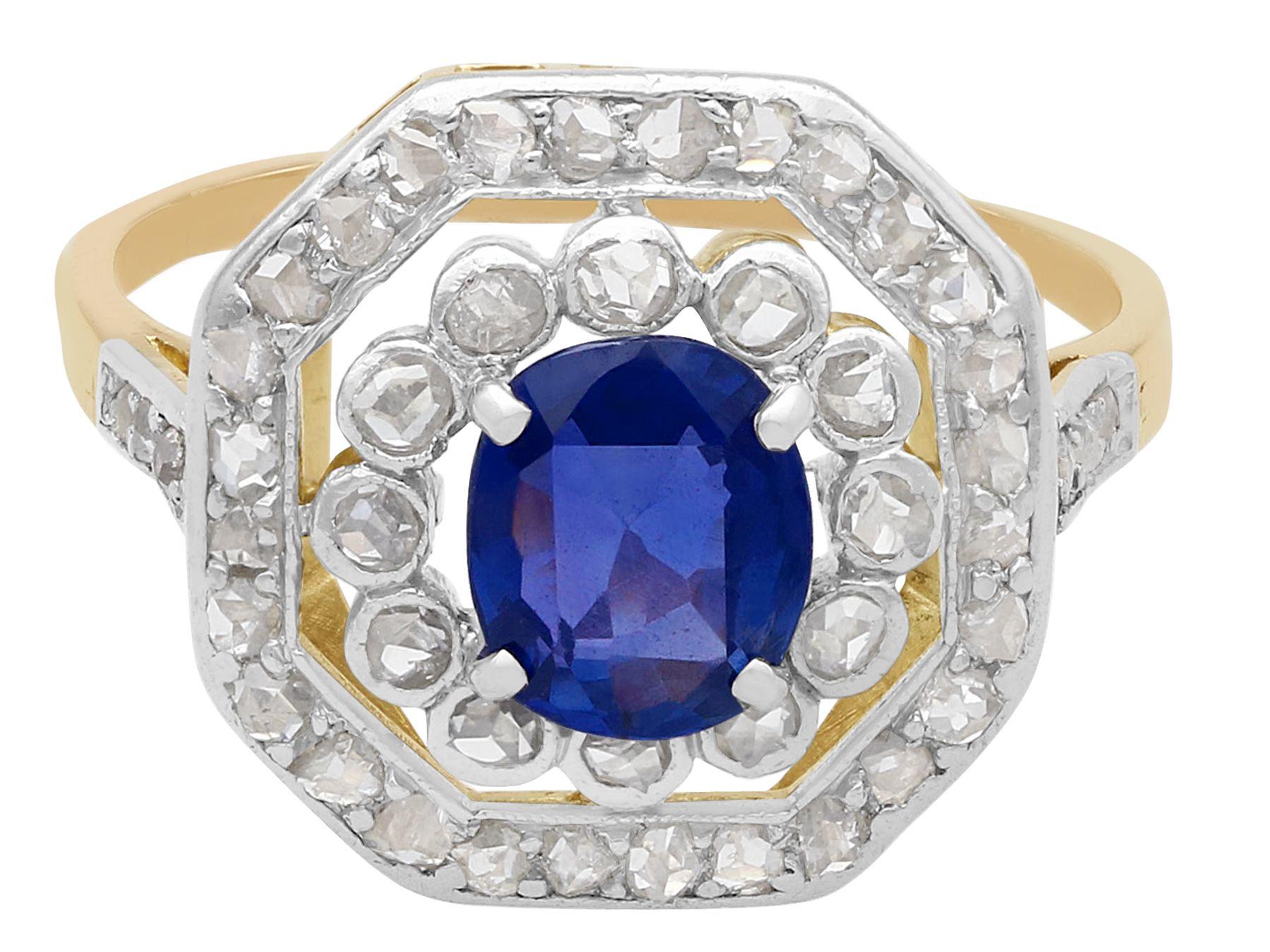 Antique Edwardian 1.02 Carat Blue Sapphire and Diamond Yellow Gold Cluster Ring In Excellent Condition For Sale In Jesmond, Newcastle Upon Tyne