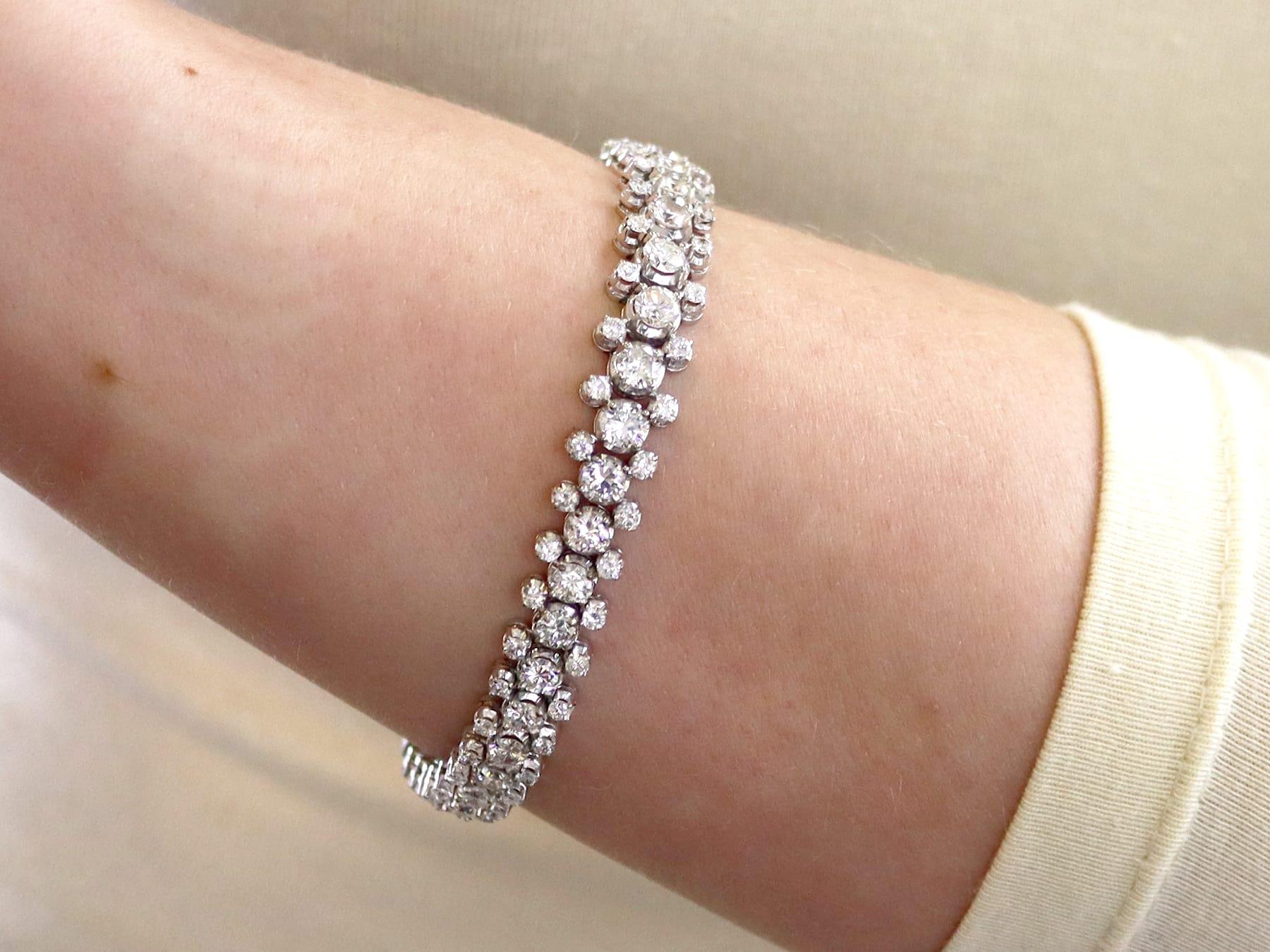 Taglio rotondo Antico bracciale con diamanti da 10,28 carati e oro bianco 18k Circa 1920 in vendita
