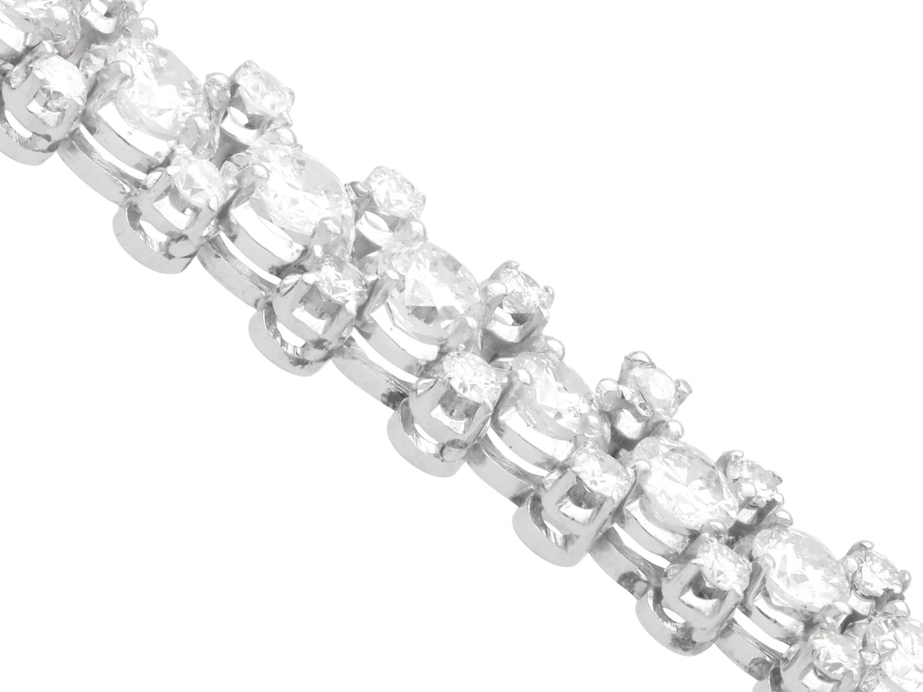 Antico bracciale con diamanti da 10,28 carati e oro bianco 18k Circa 1920 in vendita 2