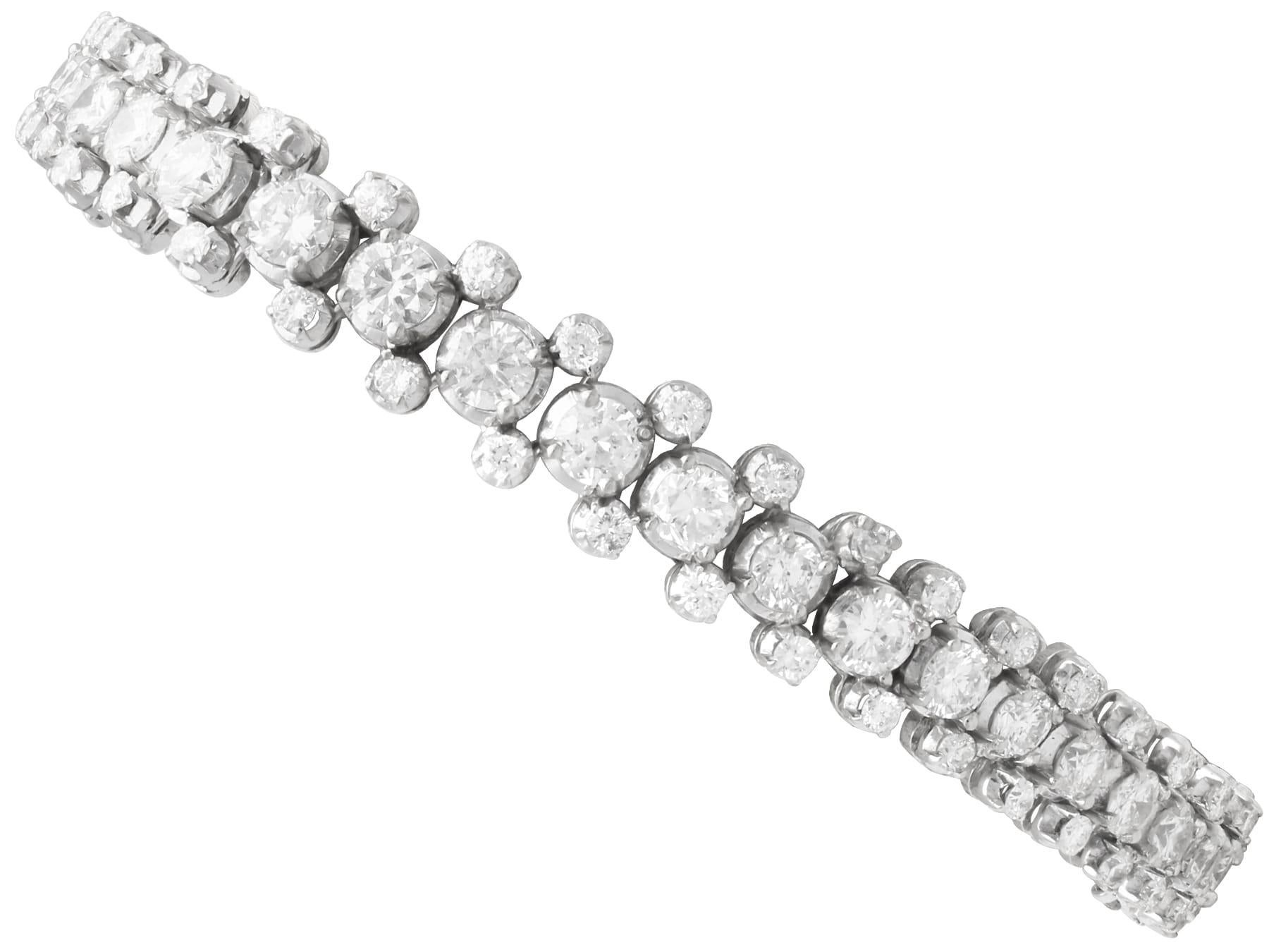 Antique 10.28 Carat Diamond and 18k White Gold Bracelet Circa 1920