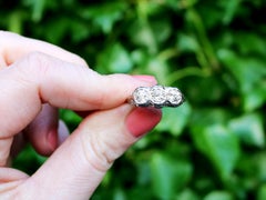 1920s antique 1.03 Carat Diamond and 18K White Gold Trilogy Ring