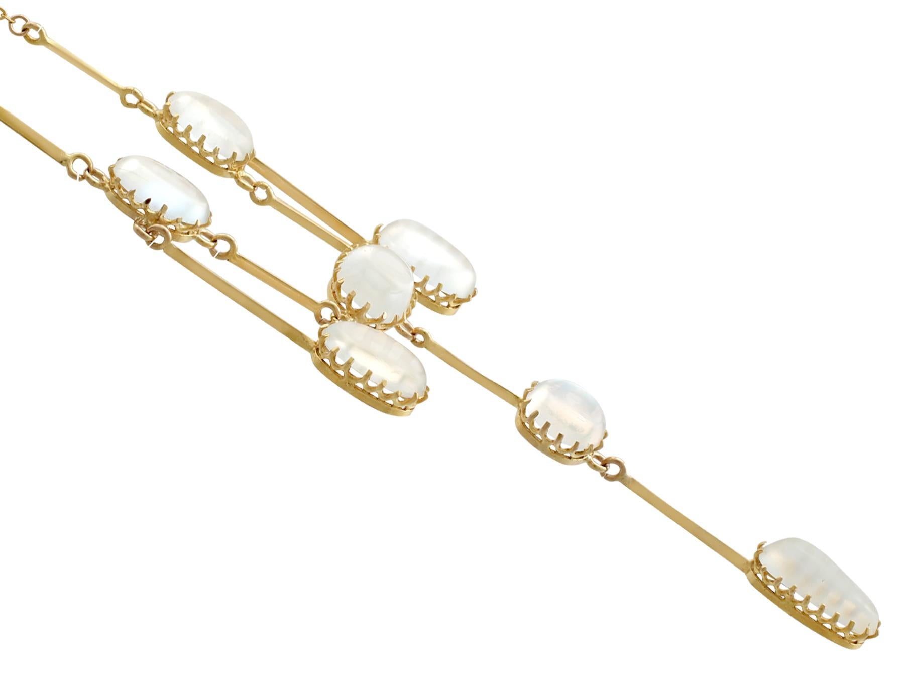 Women's Antique 10.35 Carat Cabochon Cut Moonstone and Yellow Gold Pendant Drop Necklace For Sale