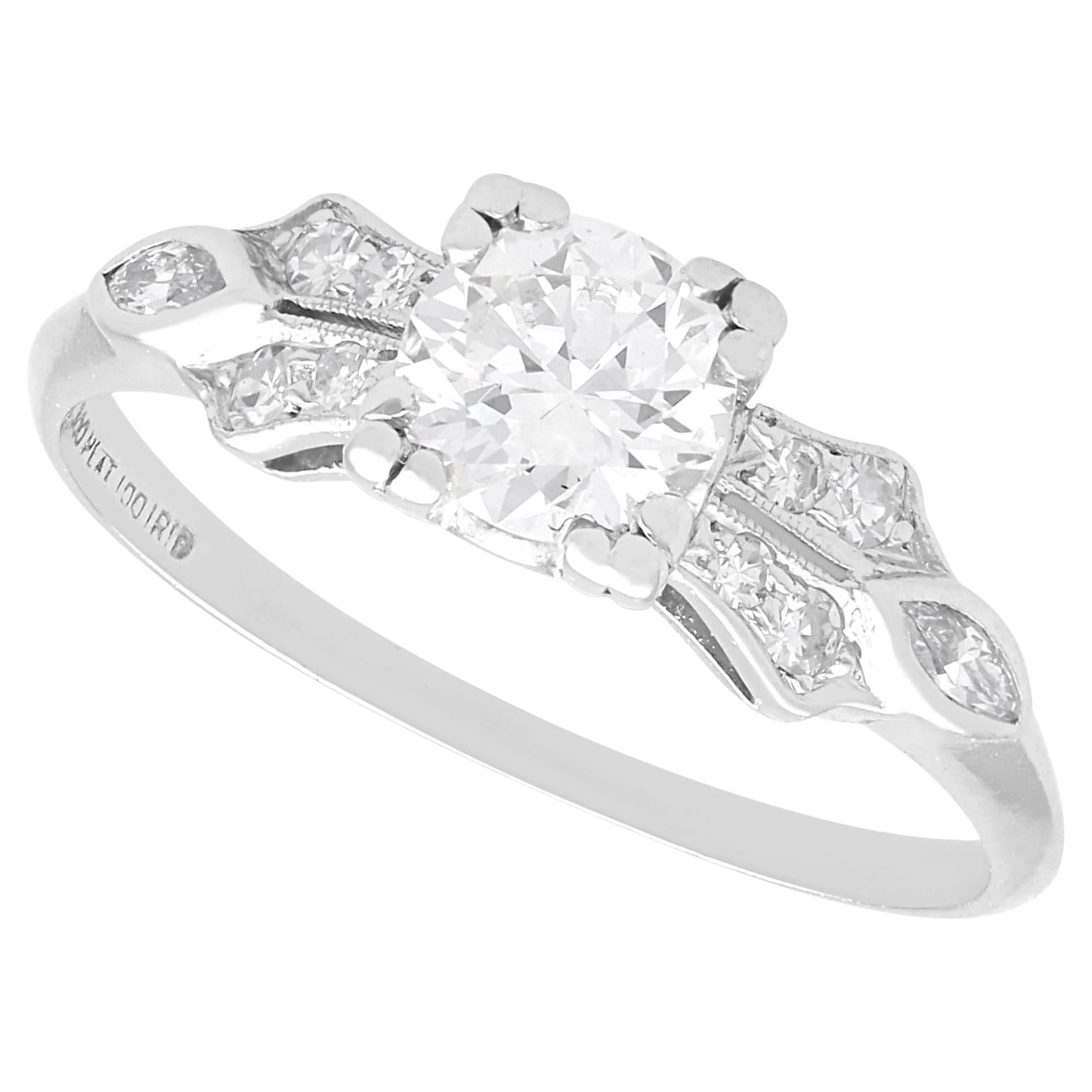 Bague solitaire ancienne en platine et diamant de 1,04 carat Circa 1920