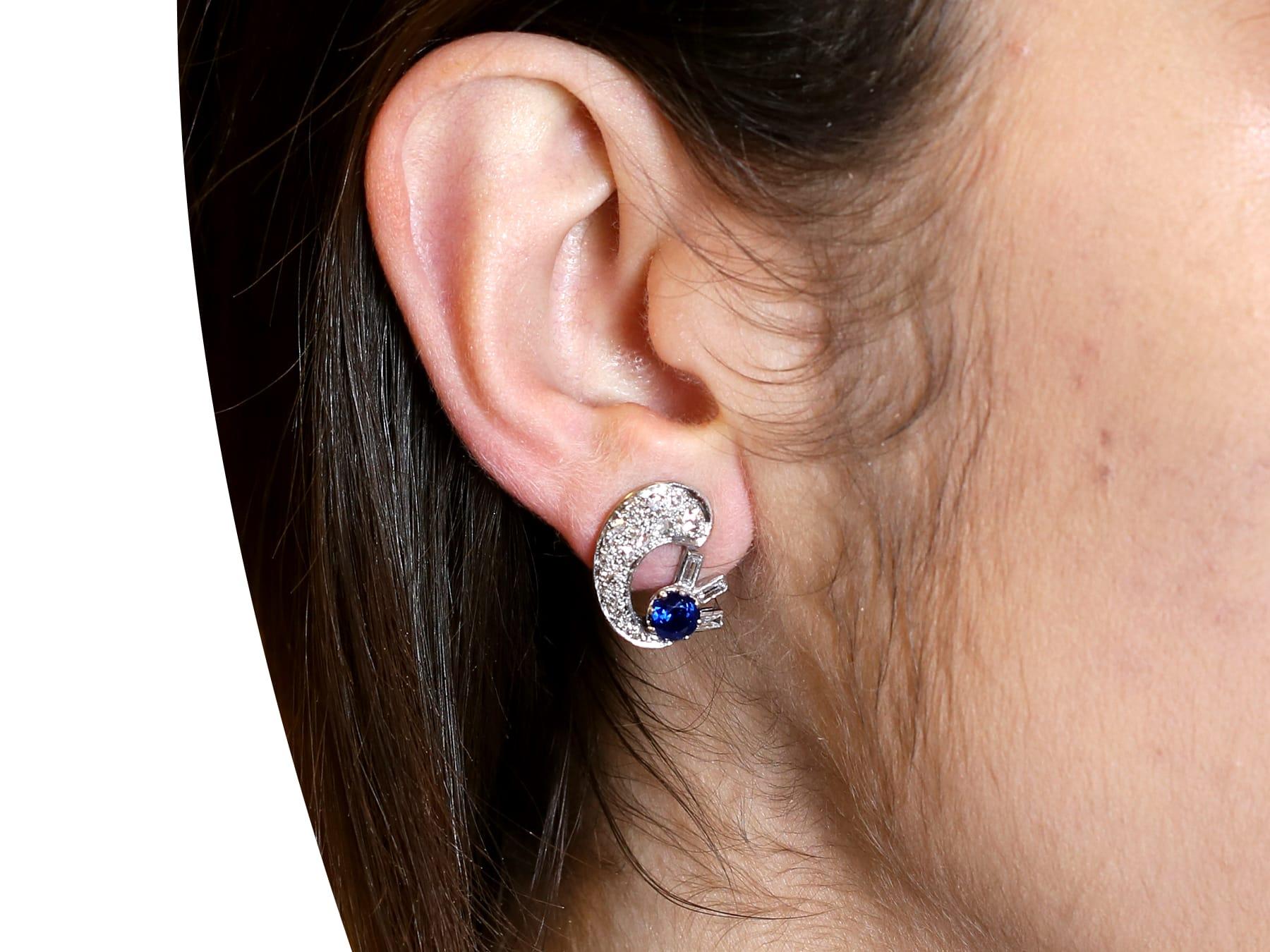 Pendientes de clip de oro blanco con zafiro antiguo de 1,04 quilates y diamante de 1,75 quilates en venta 4