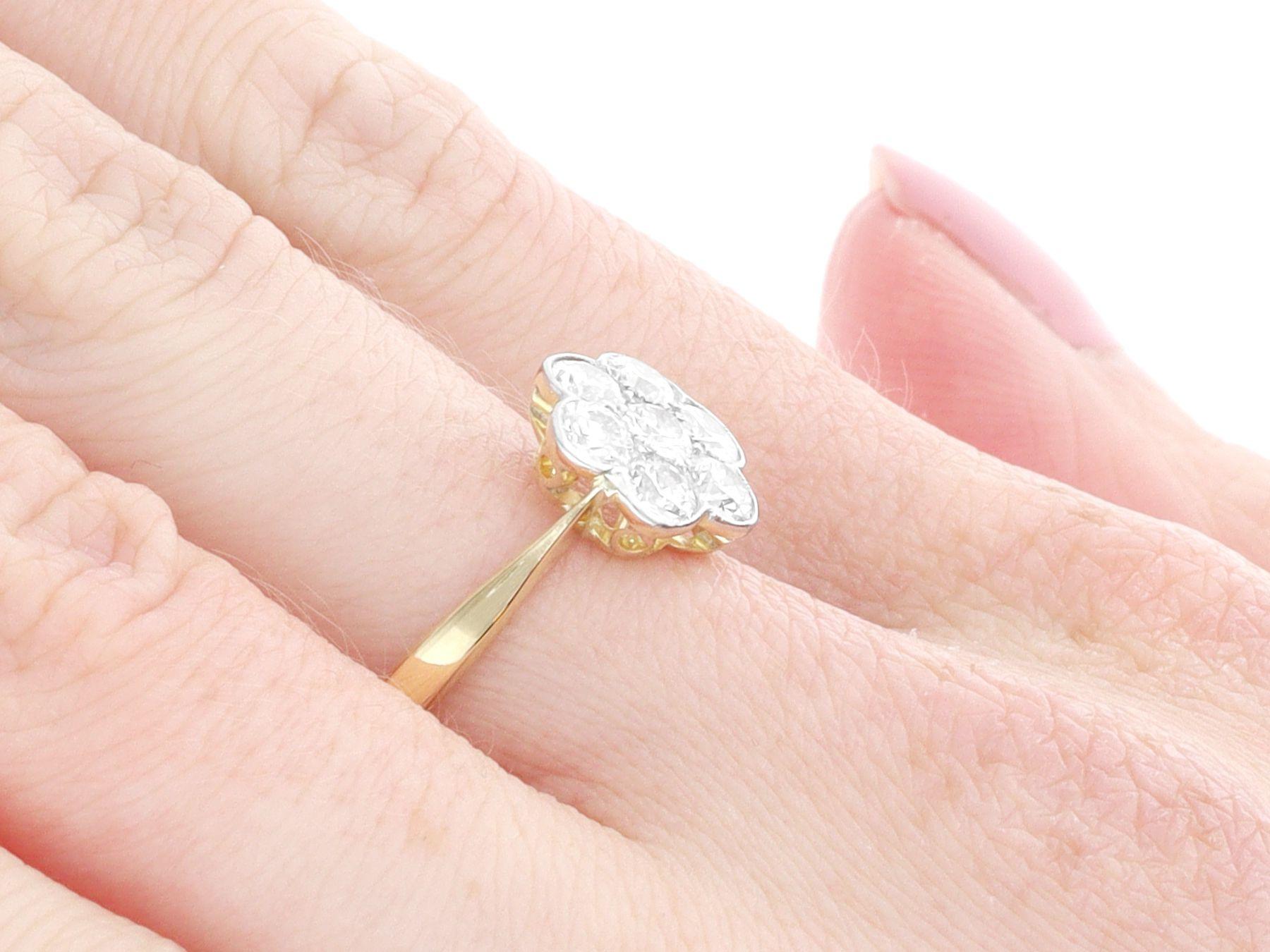 Antique 1.05 Carat Diamond and Yellow Gold Cluster Engagement Ring, circa 1930 For Sale 2