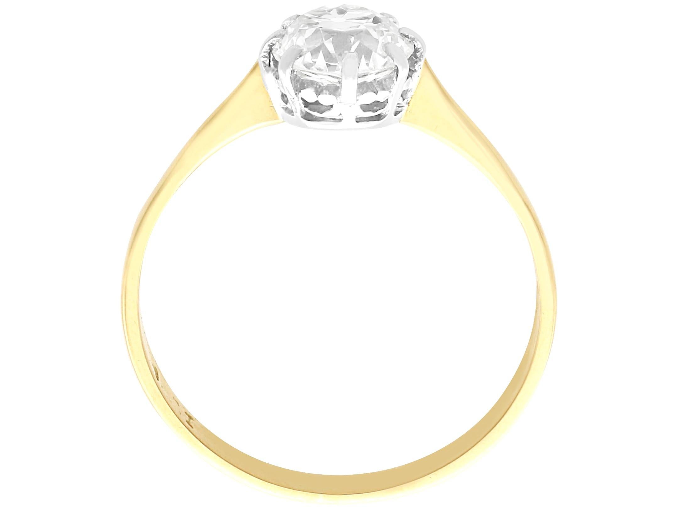 Women's or Men's Antique 1.05Ct Diamond and 18k Yellow Gold Solitaire Ring Circa 1900 For Sale