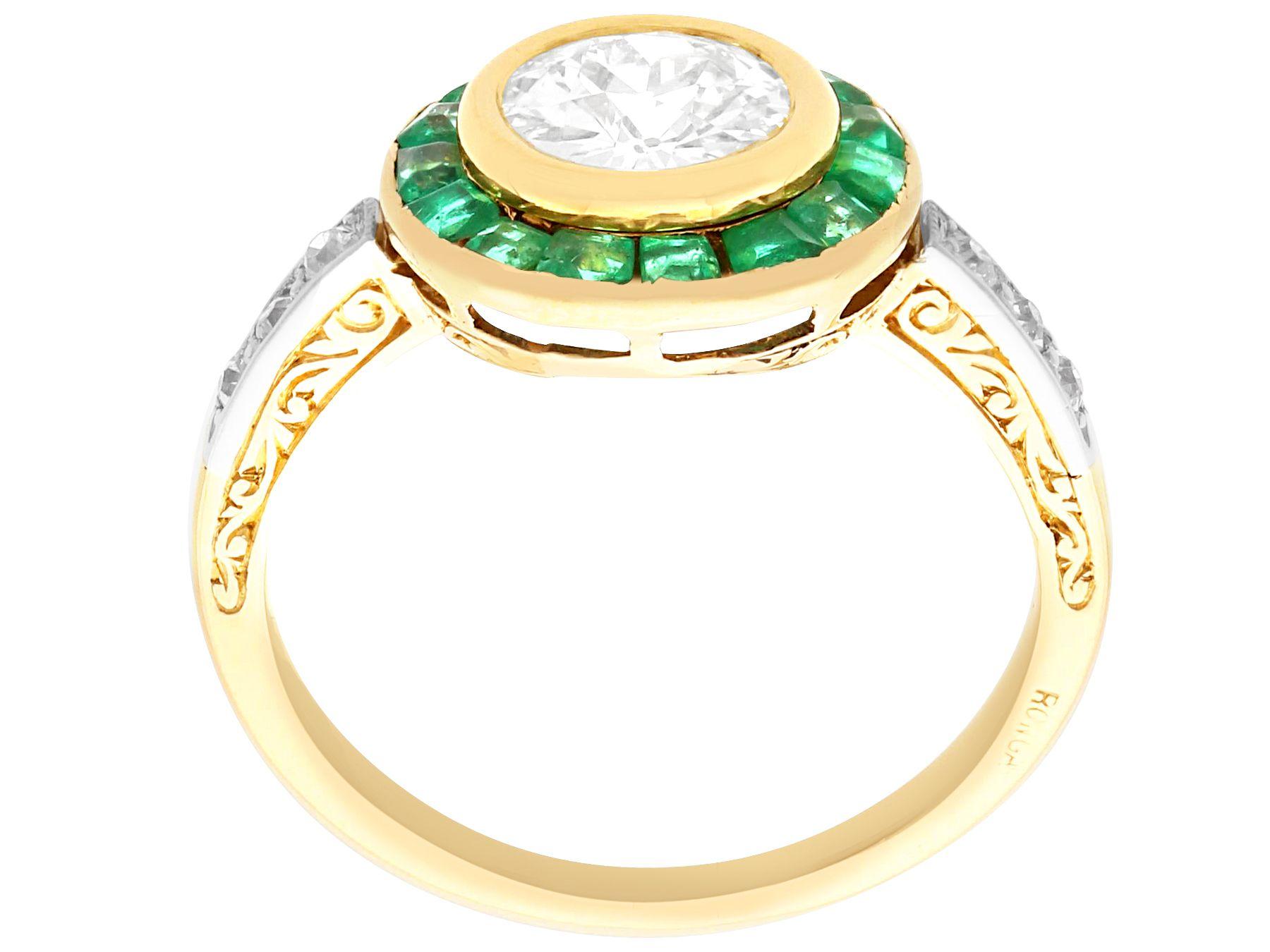 Antique 1.05Ct Emerald 1.18Ct Diamond Yellow Gold Ring, Circa 1930 In Excellent Condition For Sale In Jesmond, Newcastle Upon Tyne