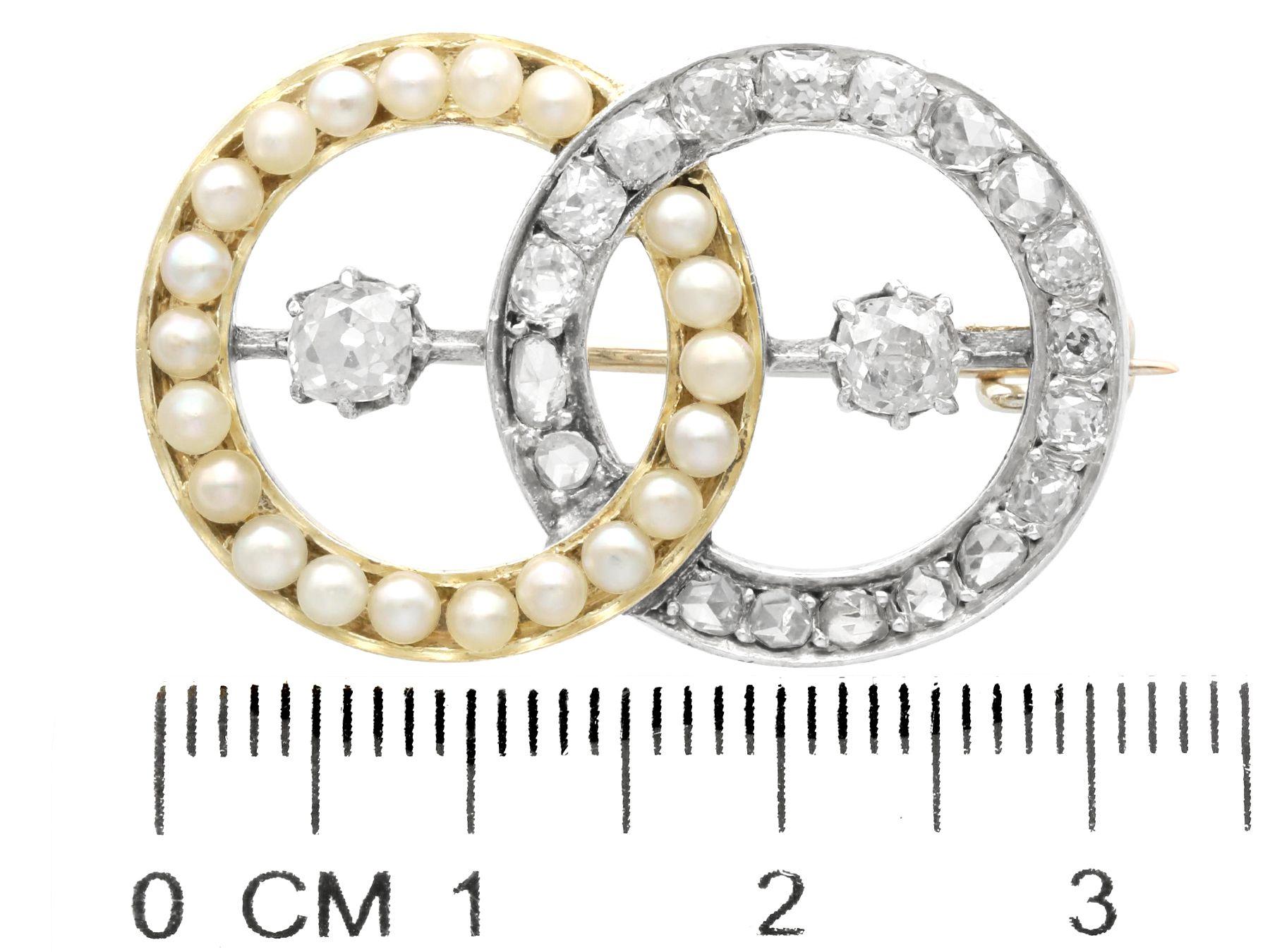 Broche victorienne en or jaune avec diamants et perles de 1,06 carat en vente 2