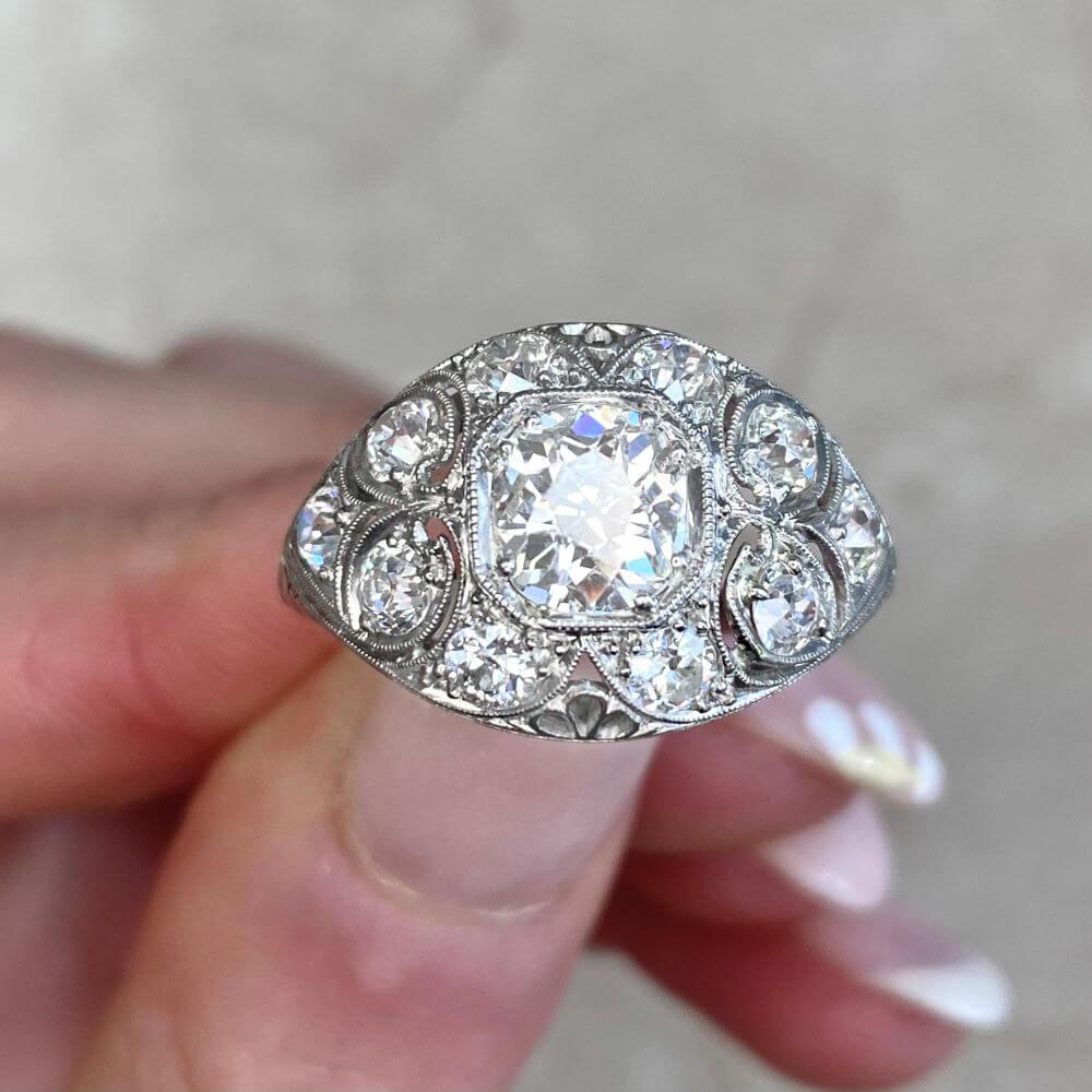 Bague de fiançailles ancienne en diamant taille coussin de 1,08 carat, couleur I, vers 1910 en vente 4