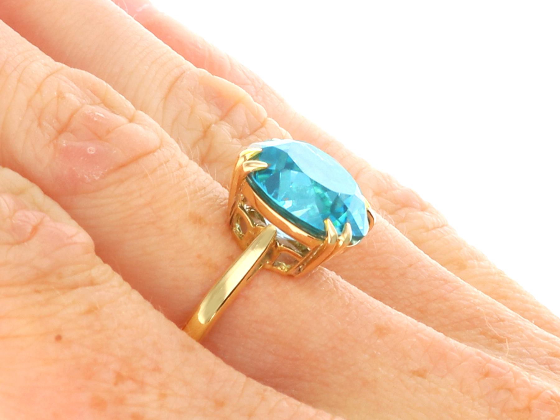 Antiguo anillo solitario de circonio alto de 10,90 quilates y oro amarillo de 18 quilates Circa 1910 en venta 7
