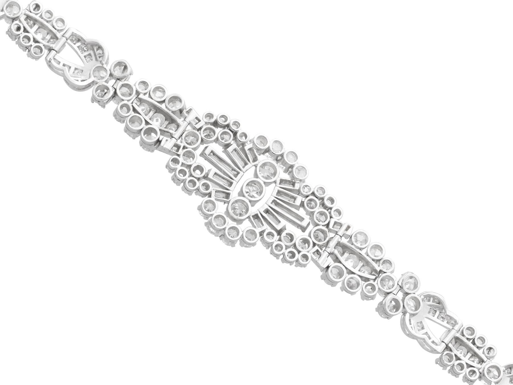 Antique 10.99 Carat Diamond and Platinum Bracelet Circa 1930 For Sale 1