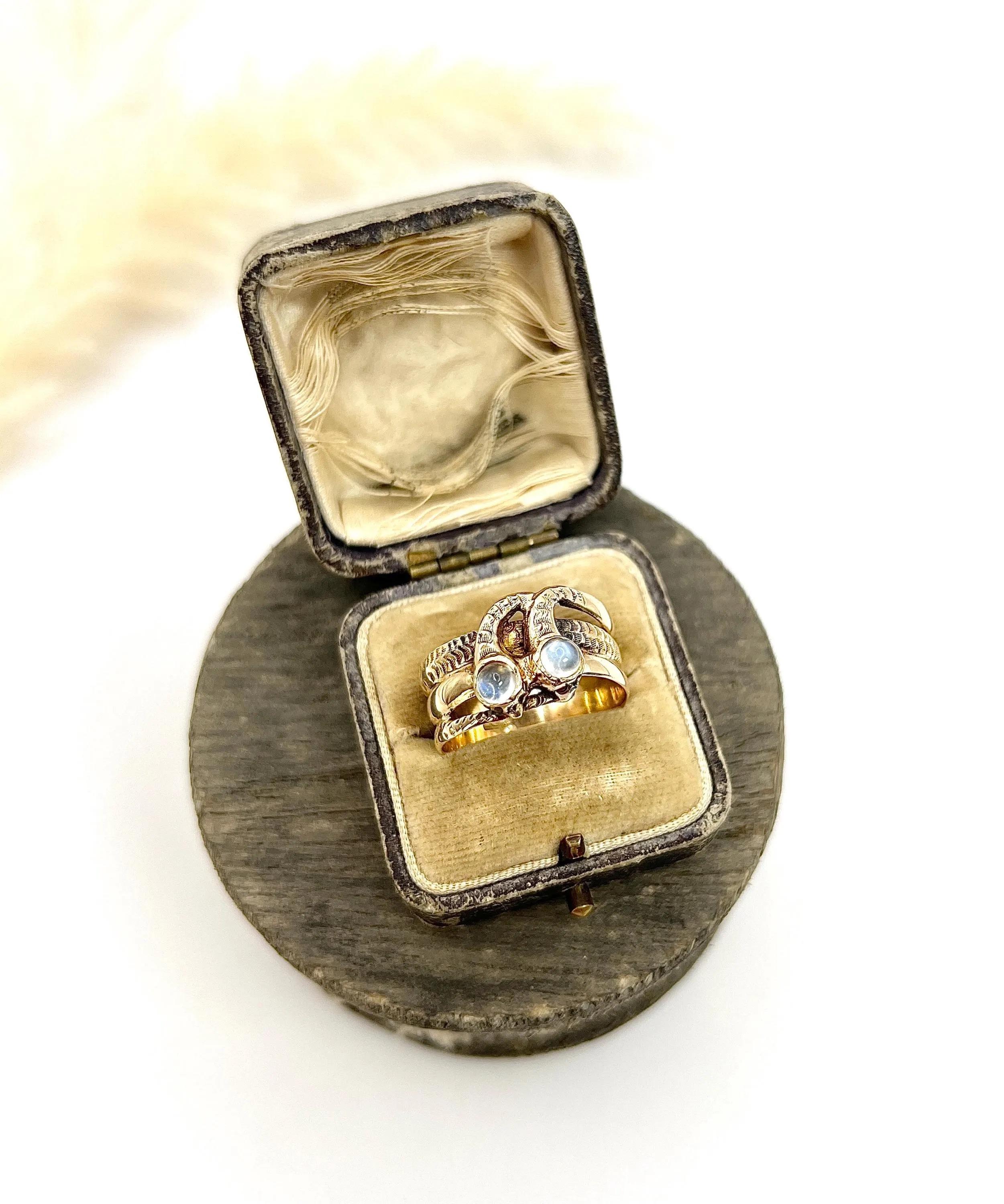 Antiker 10ct Gold, 1920er Jahre Doppelköpfiger Mondstein Schlangenring im Angebot 6