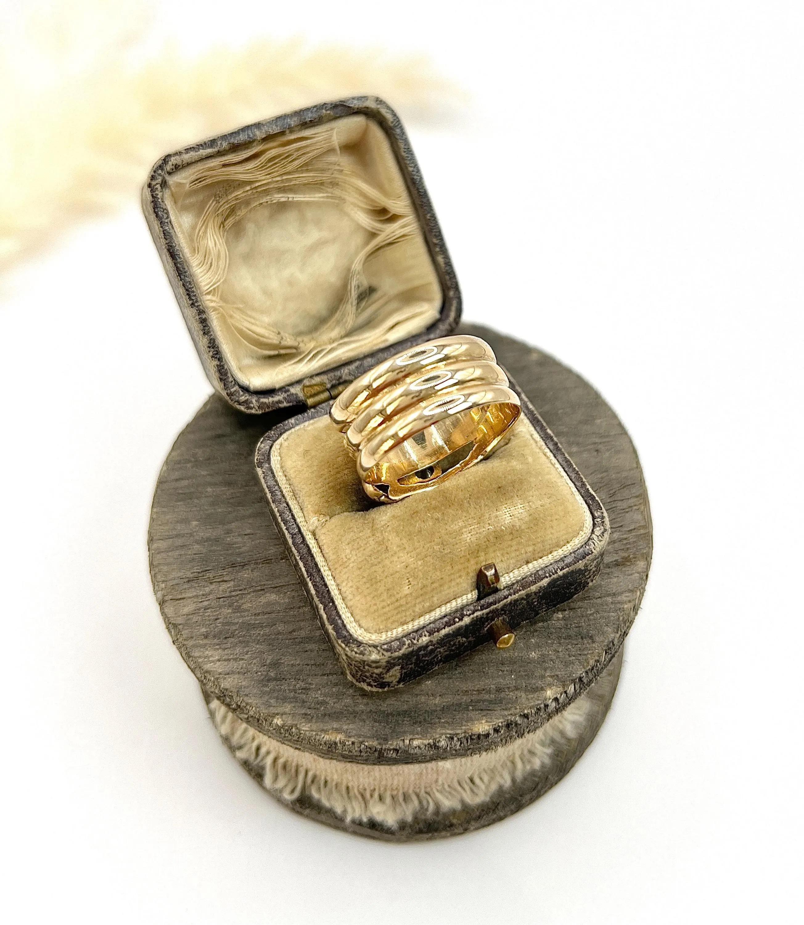 Antiker 10ct Gold, 1920er Jahre Doppelköpfiger Mondstein Schlangenring im Angebot 3