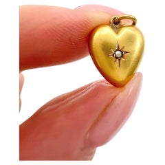 Pendant Necklaces