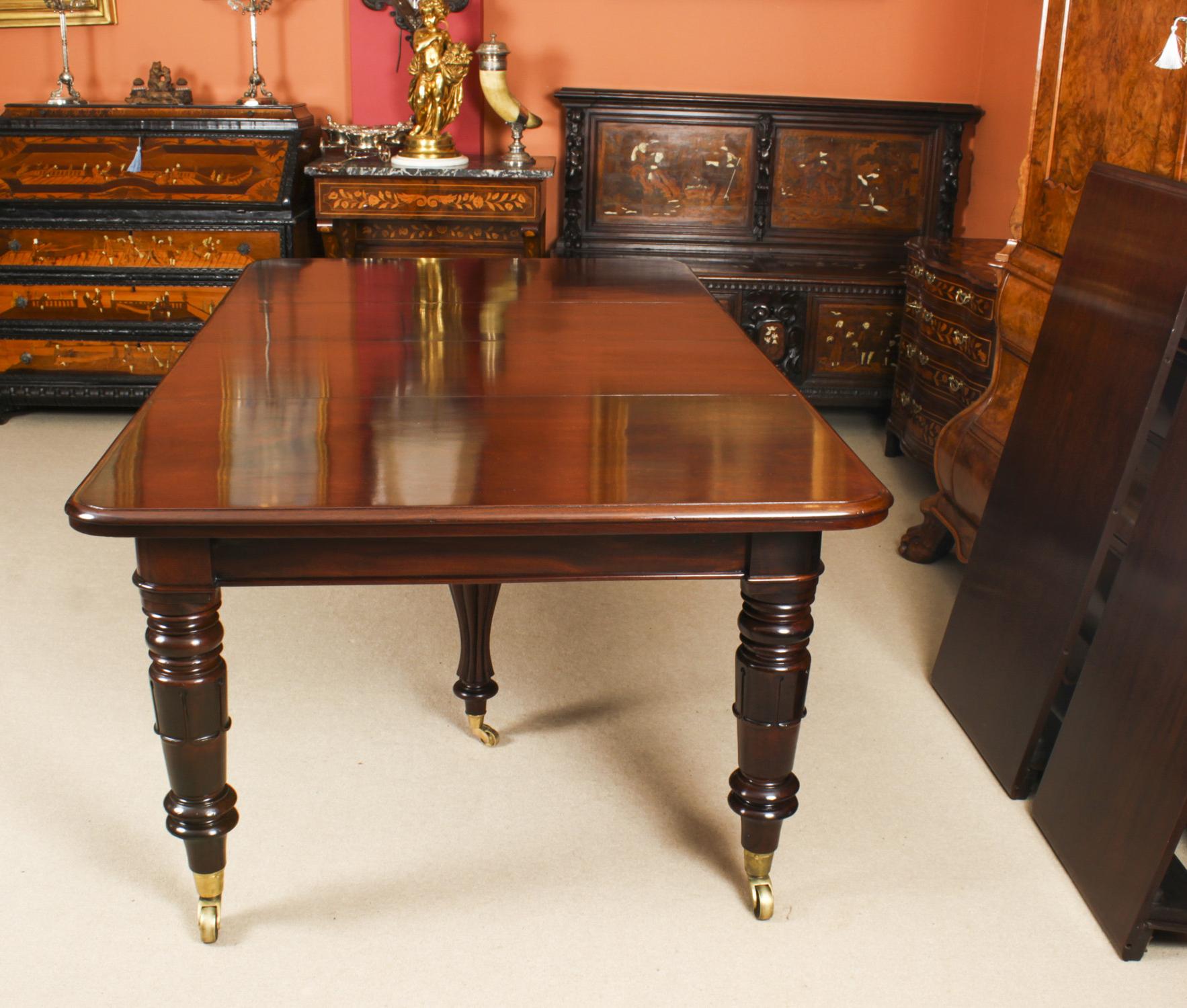 Antique 10ft Flame Mahogany Extending Dining Table 19th Century 3