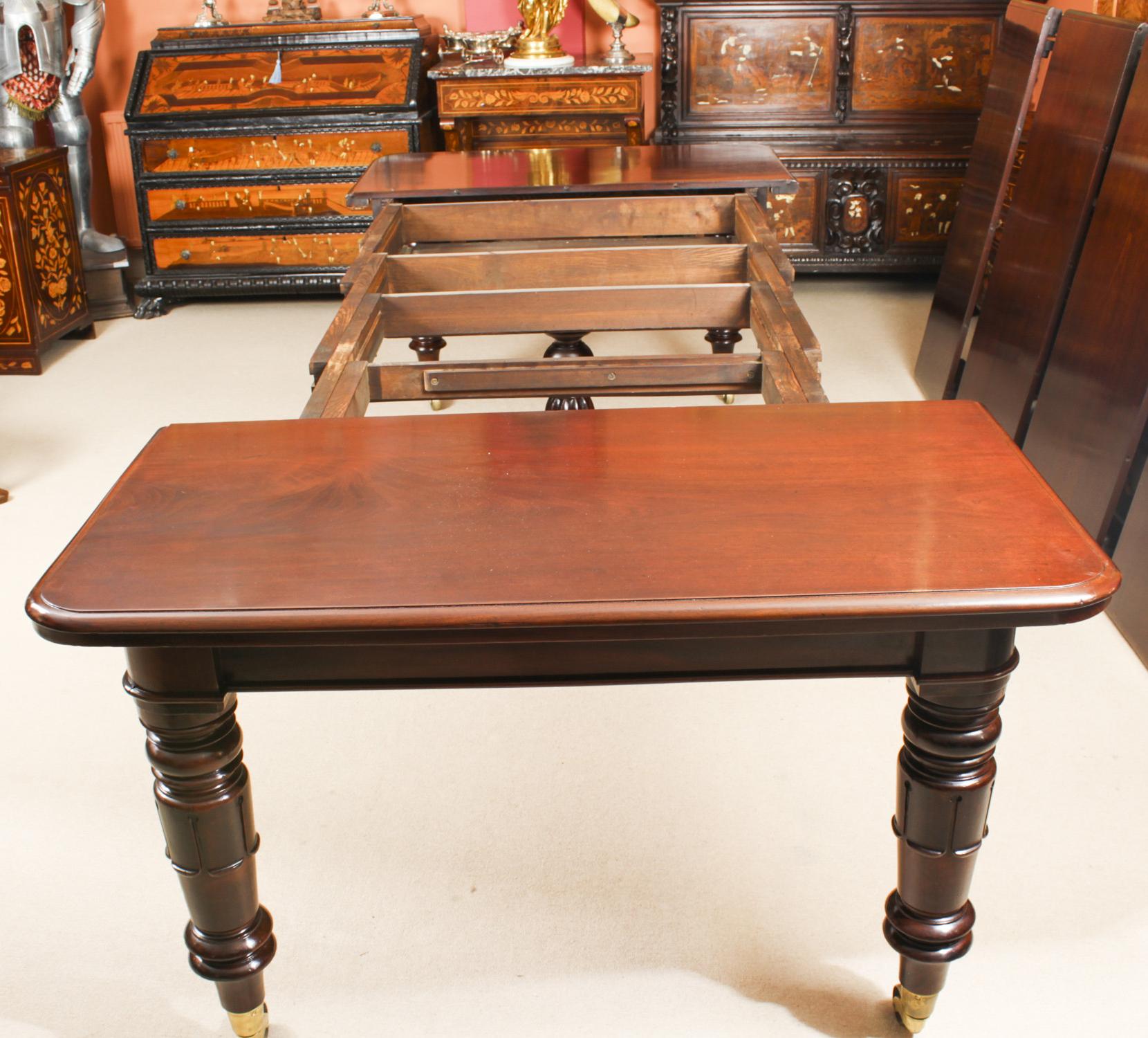 Antique 10ft Flame Mahogany Extending Dining Table 19th Century 9