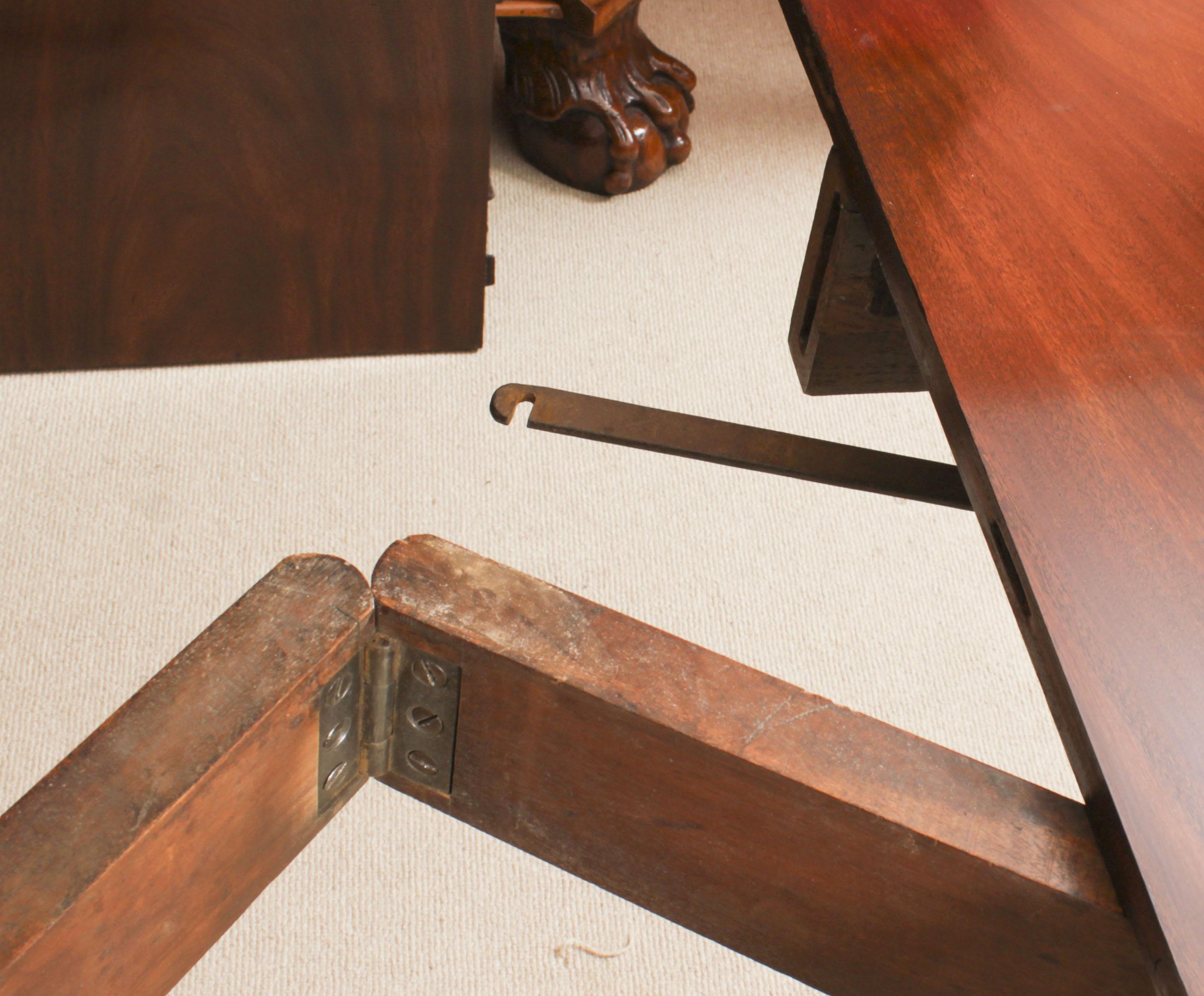 Antique Regency Concertina Action Dining Table 19th Century For Sale 13