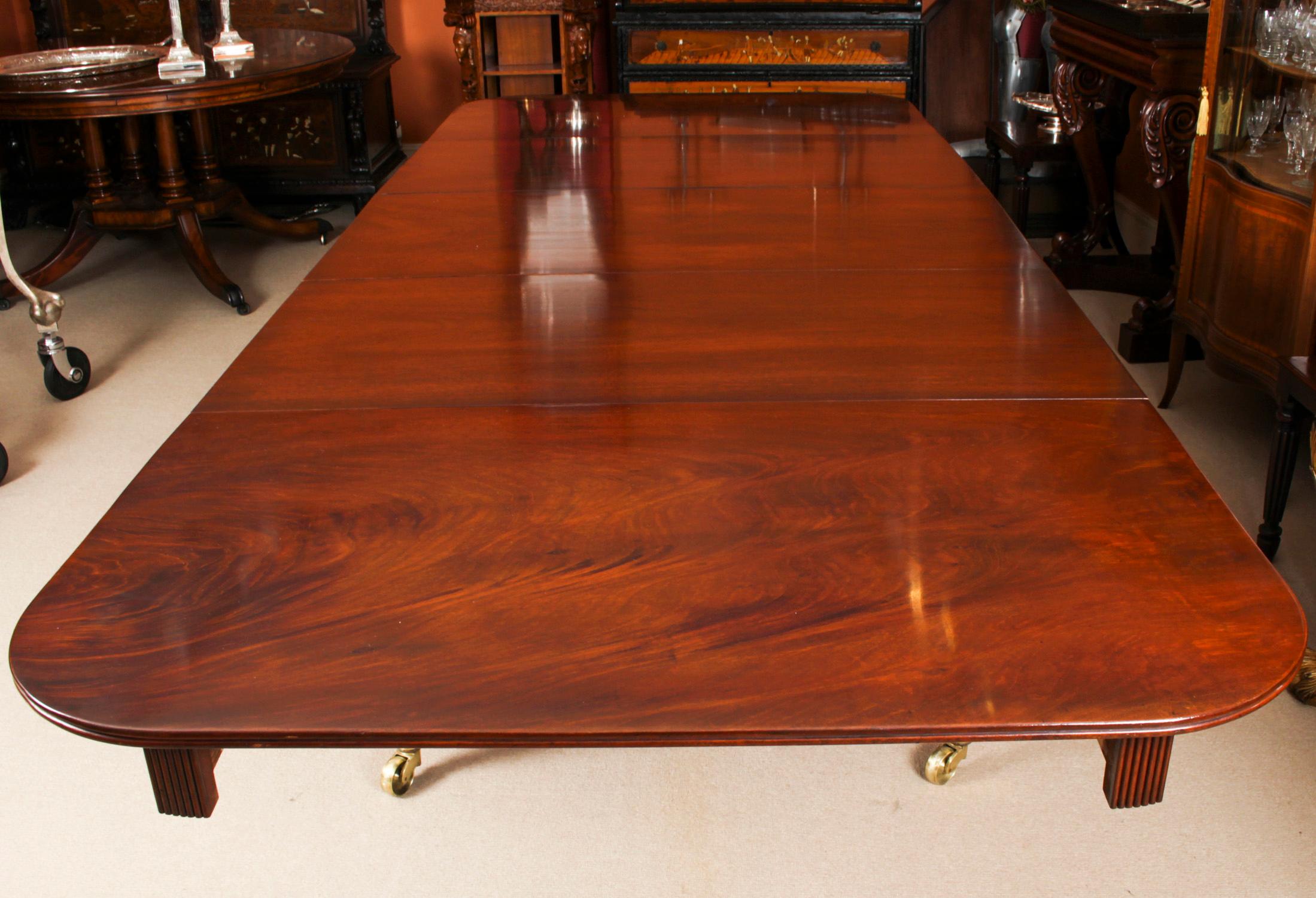 Antique Regency Flame Mahogany Extending Dining Table 19th Century 7