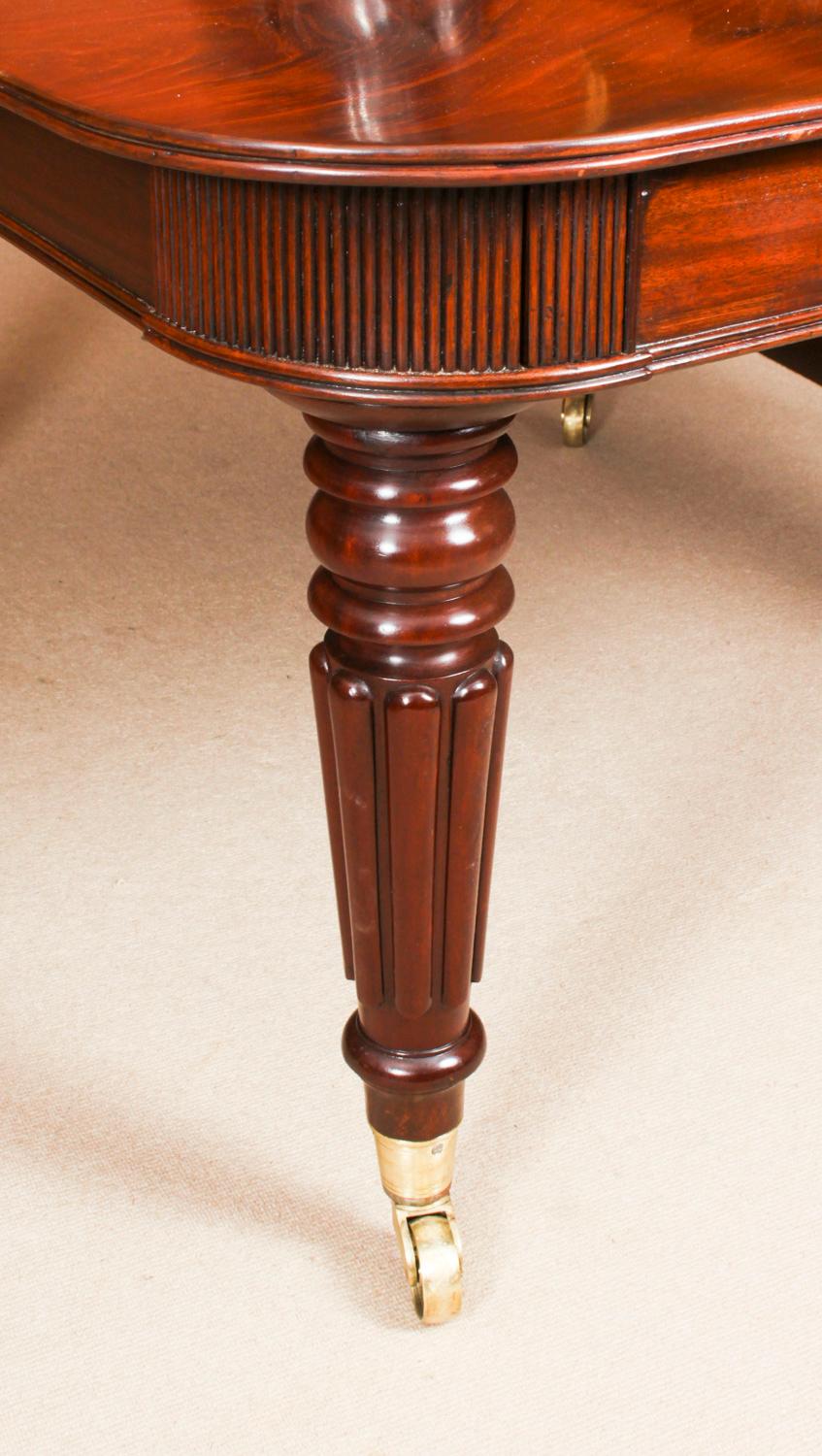 Antique Regency Flame Mahogany Extending Dining Table 19th Century 13