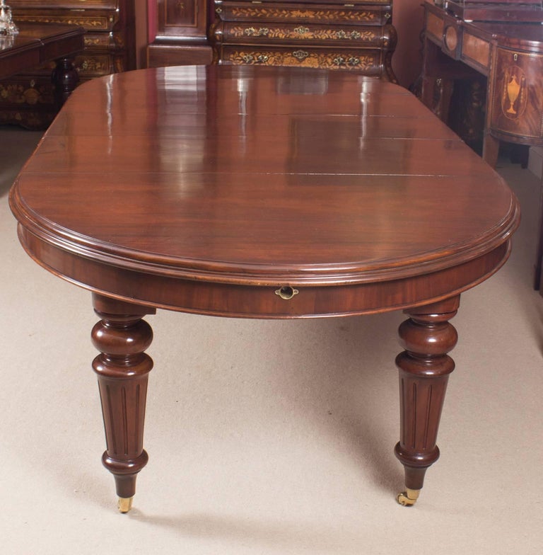 Antique Victorian Oval Flame Mahogany Extending Dining ...