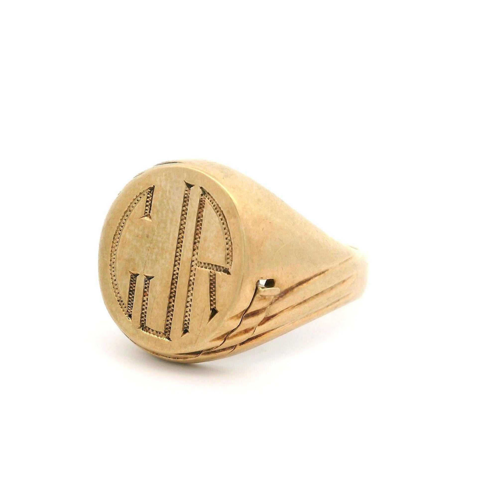 Antique 10k Gold Engraved Oval Signet Ring w/ Secret Slide Open Flip Compartment For Sale 10