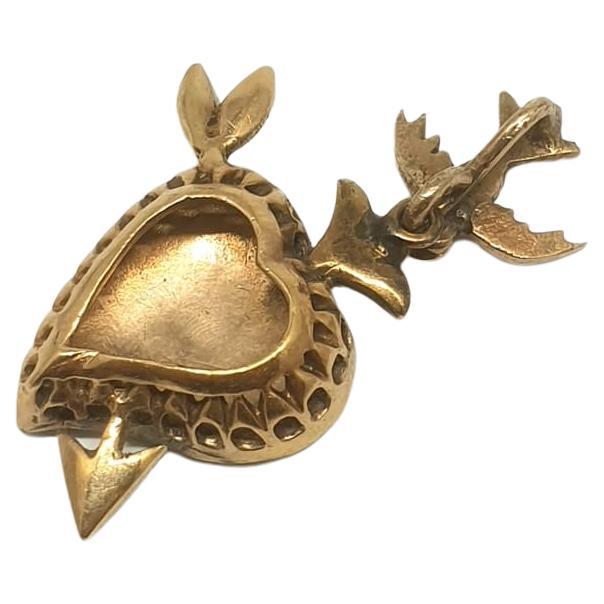Antique Rose Cut Diamond Heart and Arrow Gold Pendant In Good Condition For Sale In Cairo, EG