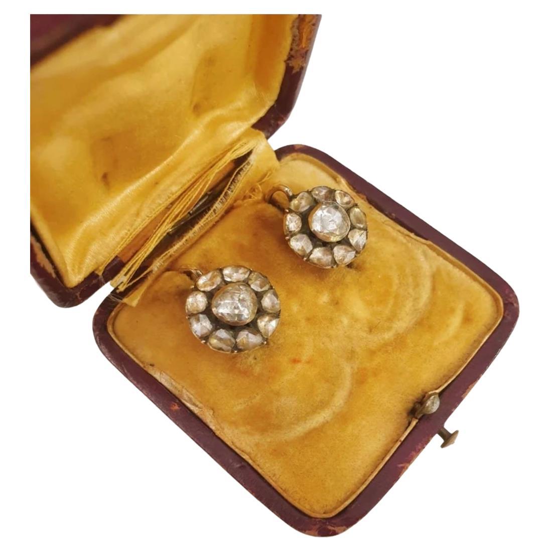 Boucles d'oreilles anciennes 1880s Victorian Rose Cut Diamond Gold Earrings en vente 1