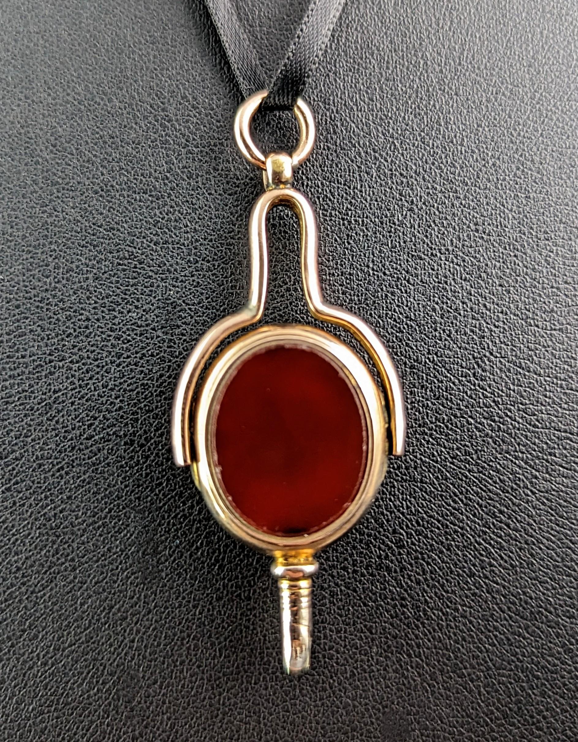 This antique Victorian 9ct gold watch key seal fob makes for a fantastic pendant or the perfect addition to your favourite Albert chain.

The Victorians had a great way of turning functional objects into things of beauty and this watch key fob is a