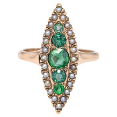 Anello antico in oro giallo 10k da 0,70tcw con smeraldo e perla Navette