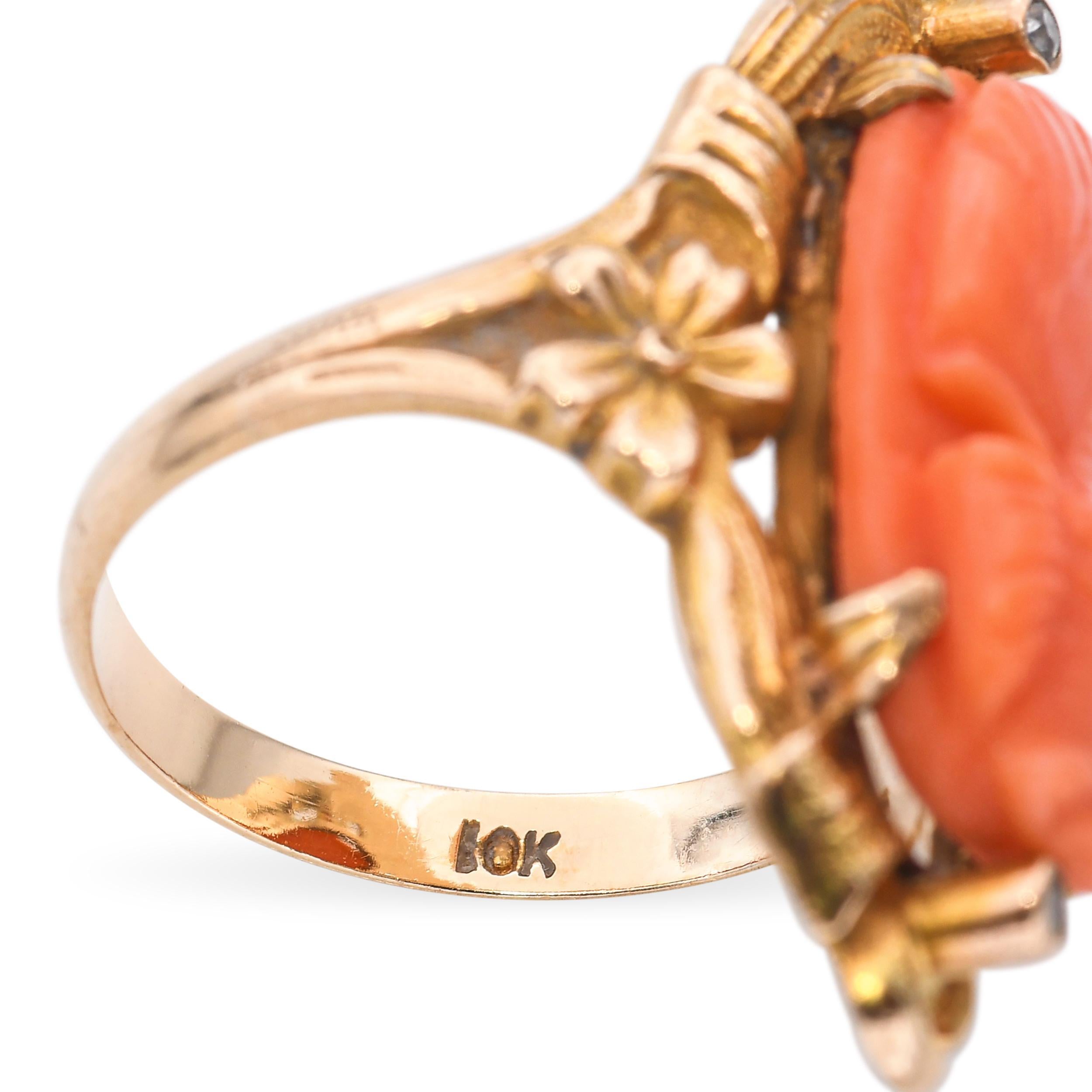 Anello antico in oro giallo 10k con cammeo di corallo e diamanti in vendita 2