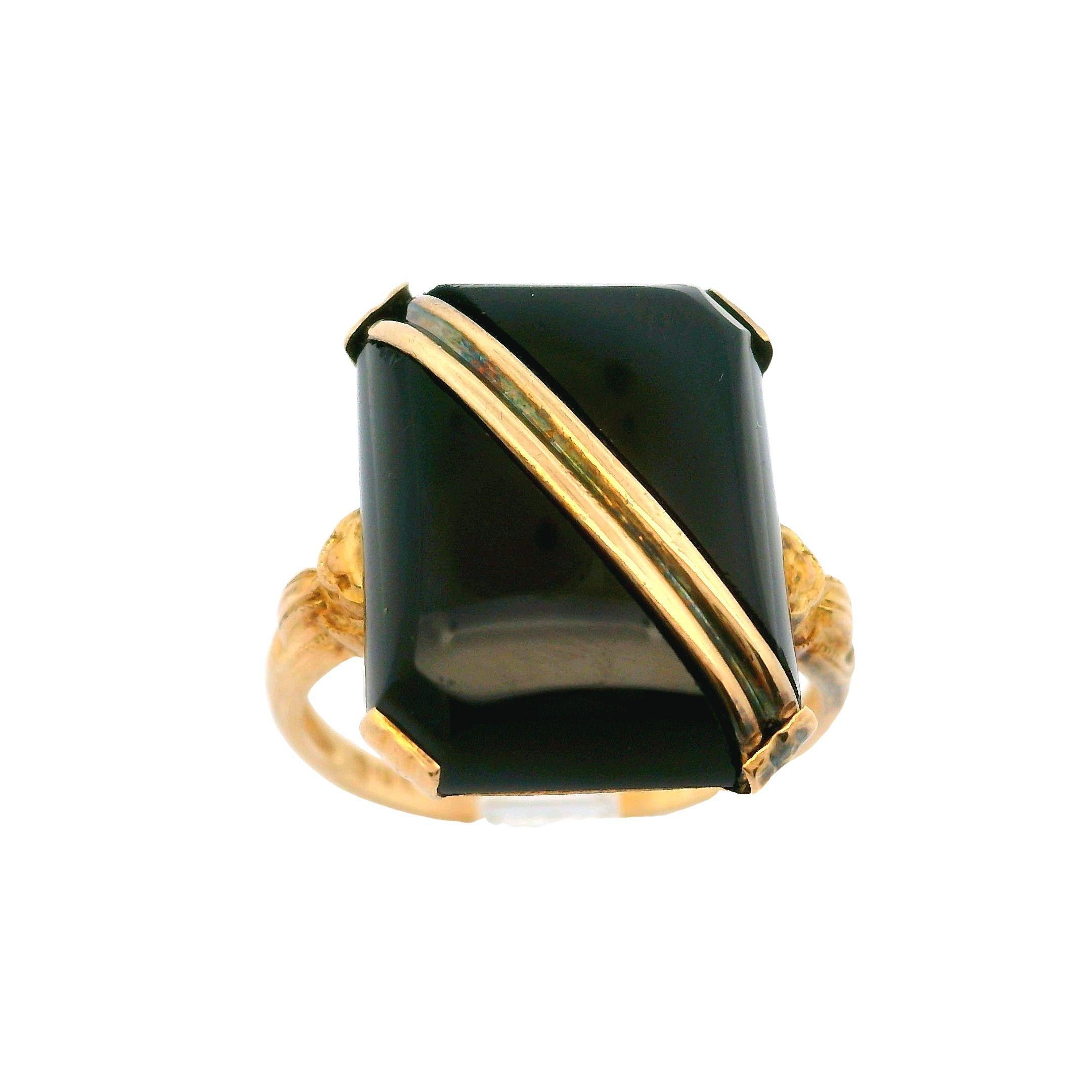 Antiker 10k Gelbgold Kissenschliff Schwarzer Onyxschnalle Schulter-Cocktailring im Angebot 4