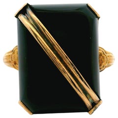 Anello da cocktail antico in oro giallo 10k con fibbia e taglio a cuscino in onice nero