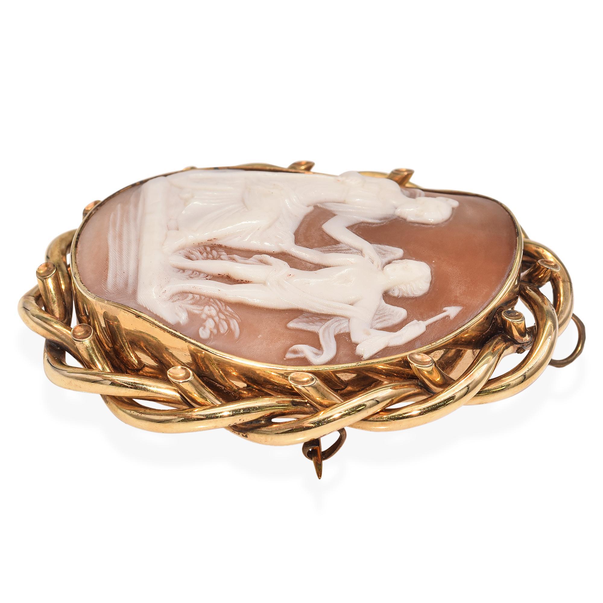 Antique 10K Yellow Gold Loyalty Shell Cameo Brooch For Sale 1