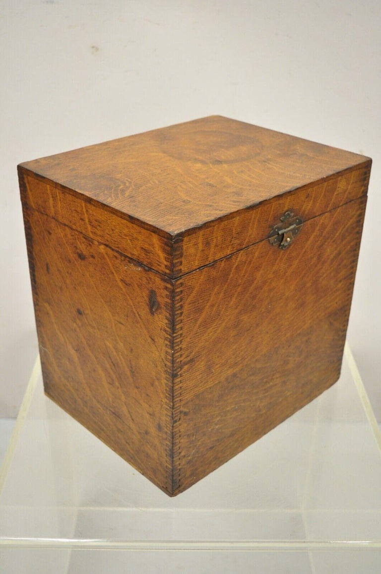 Antique 11" Oak Wood Arts and Crafts Storage Hinged Sewing Box For Sale