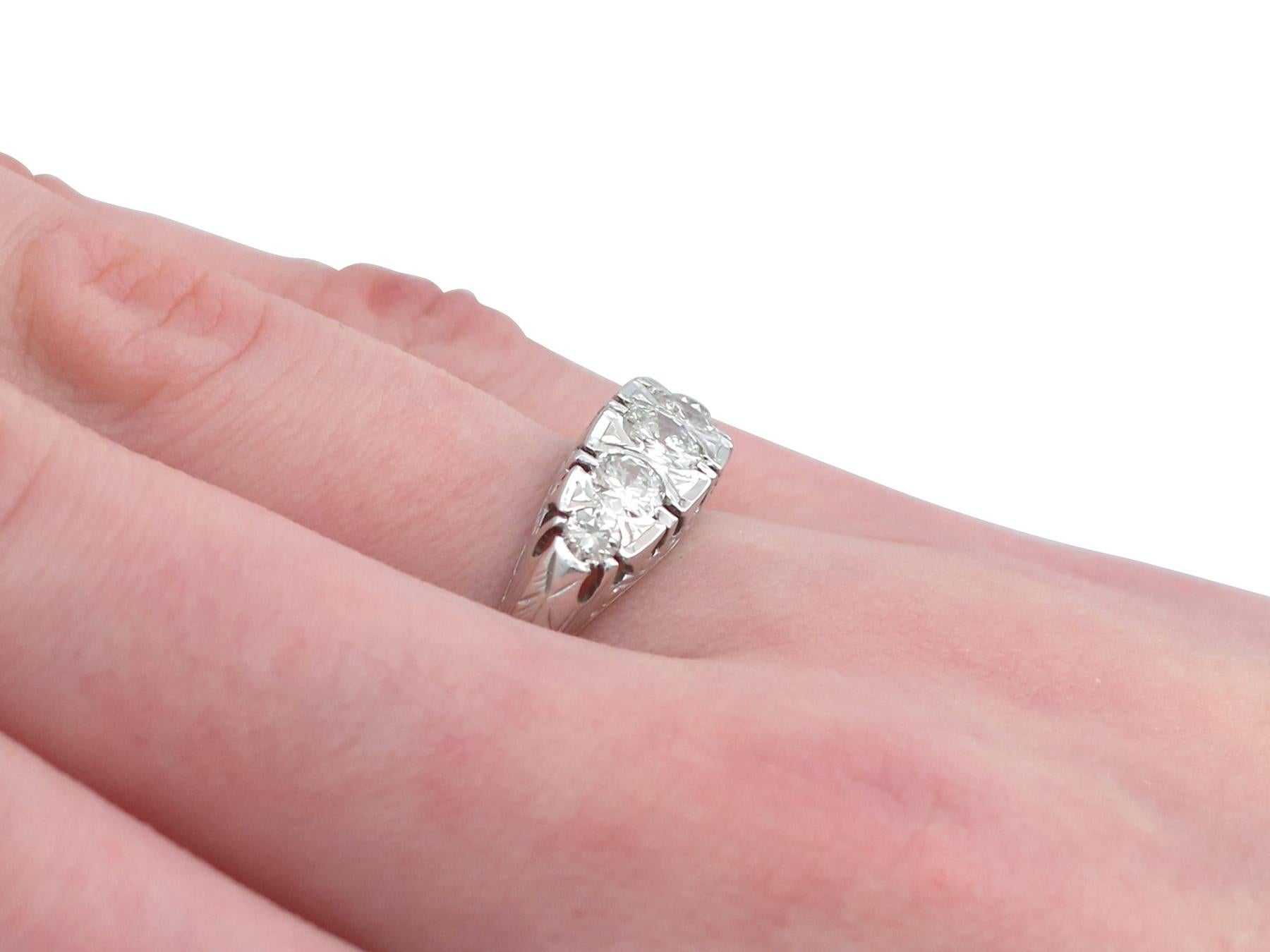 1910s French 1.10 Carat Diamond and Platinum Five-Stone Ring 2