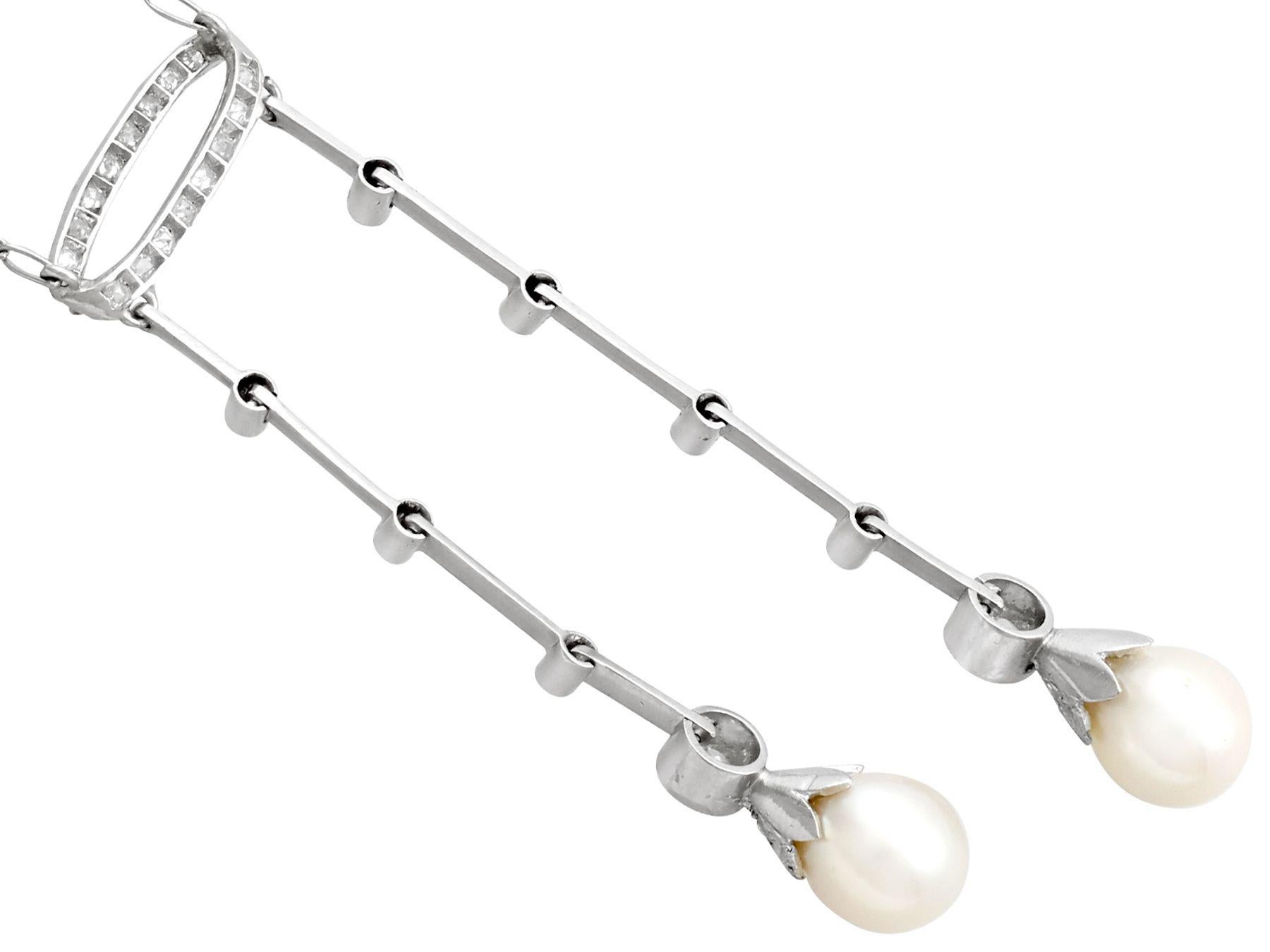Women's or Men's Antique 1.10 Carat Diamond Necklace in Platinum For Sale