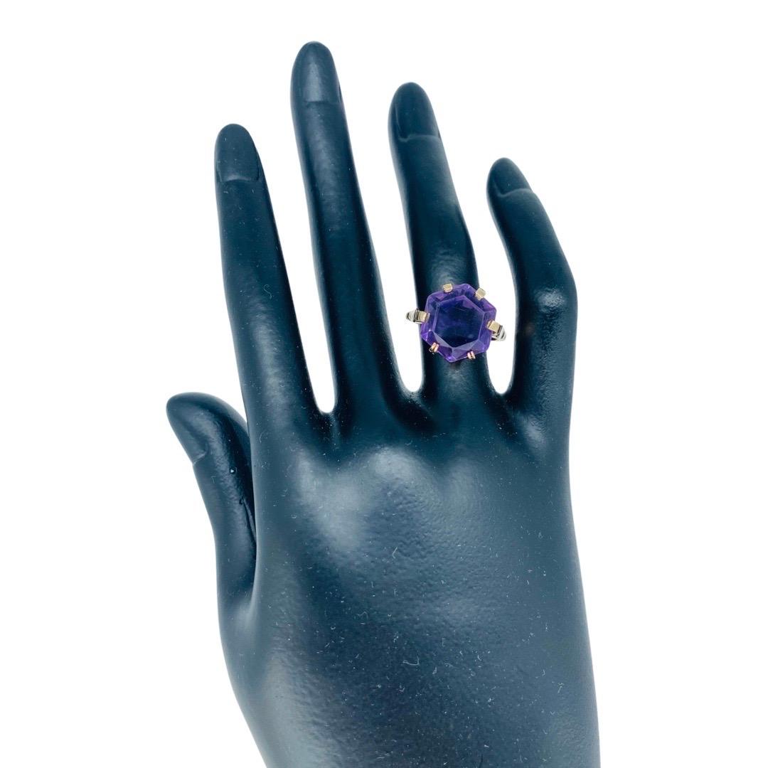 Antiker antiker 11,07 Karat achteckiger Amethyst-Cocktailring mit Einzelschliff 9k Damen im Angebot