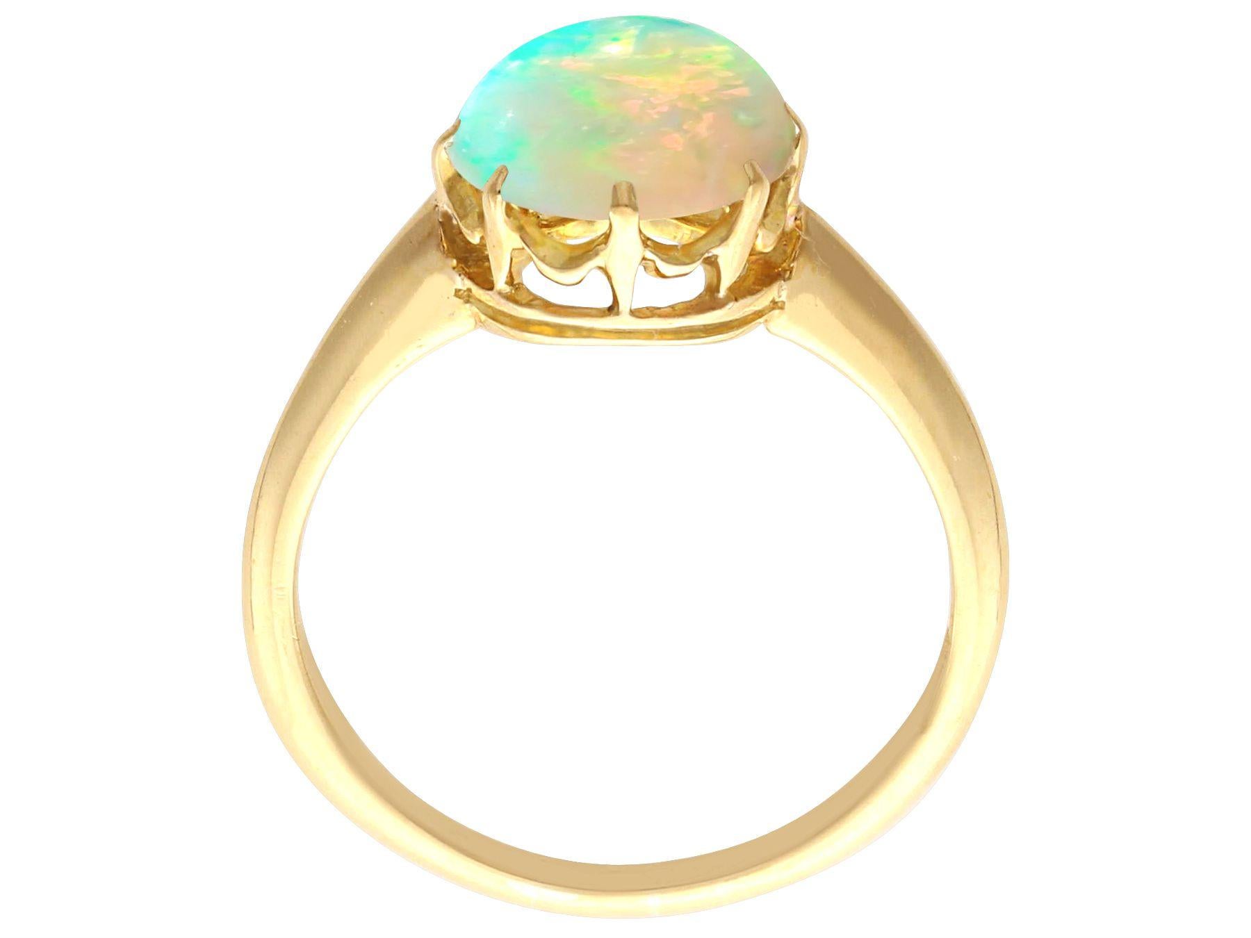 Women's or Men's Antique 1.12 Carat Opal and Yellow Gold Solitaire Ring For Sale