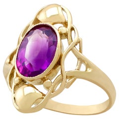 Antique 1.13 Carat Amethyst and Yellow Gold Cocktail Ring