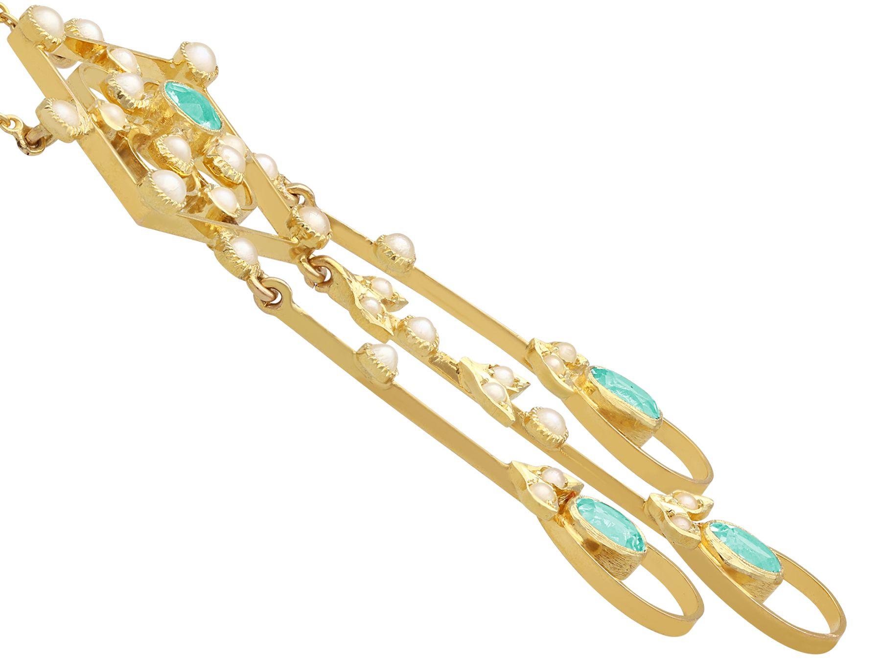Women's or Men's Antique 1.15 Carat Aquamarine and Seed Pearl Yellow Gold Pendant For Sale