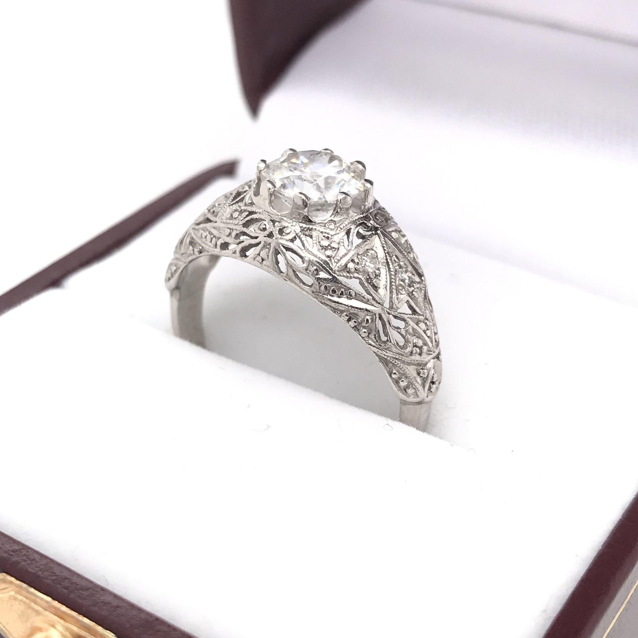 Women's Antique 1.15 Carat Art Deco Platinum Diamond Engagement Ring