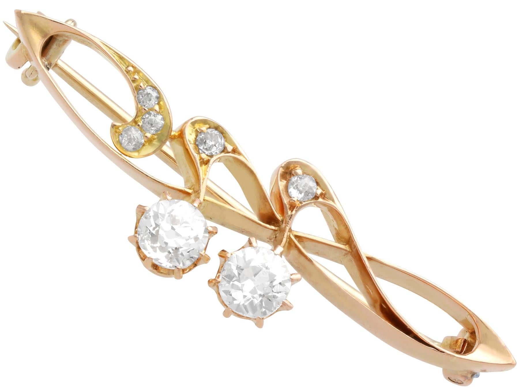 Round Cut Antique 1.18ct Diamond and 14k Yellow Gold Art Nouveau Brooch Circa 1900 For Sale