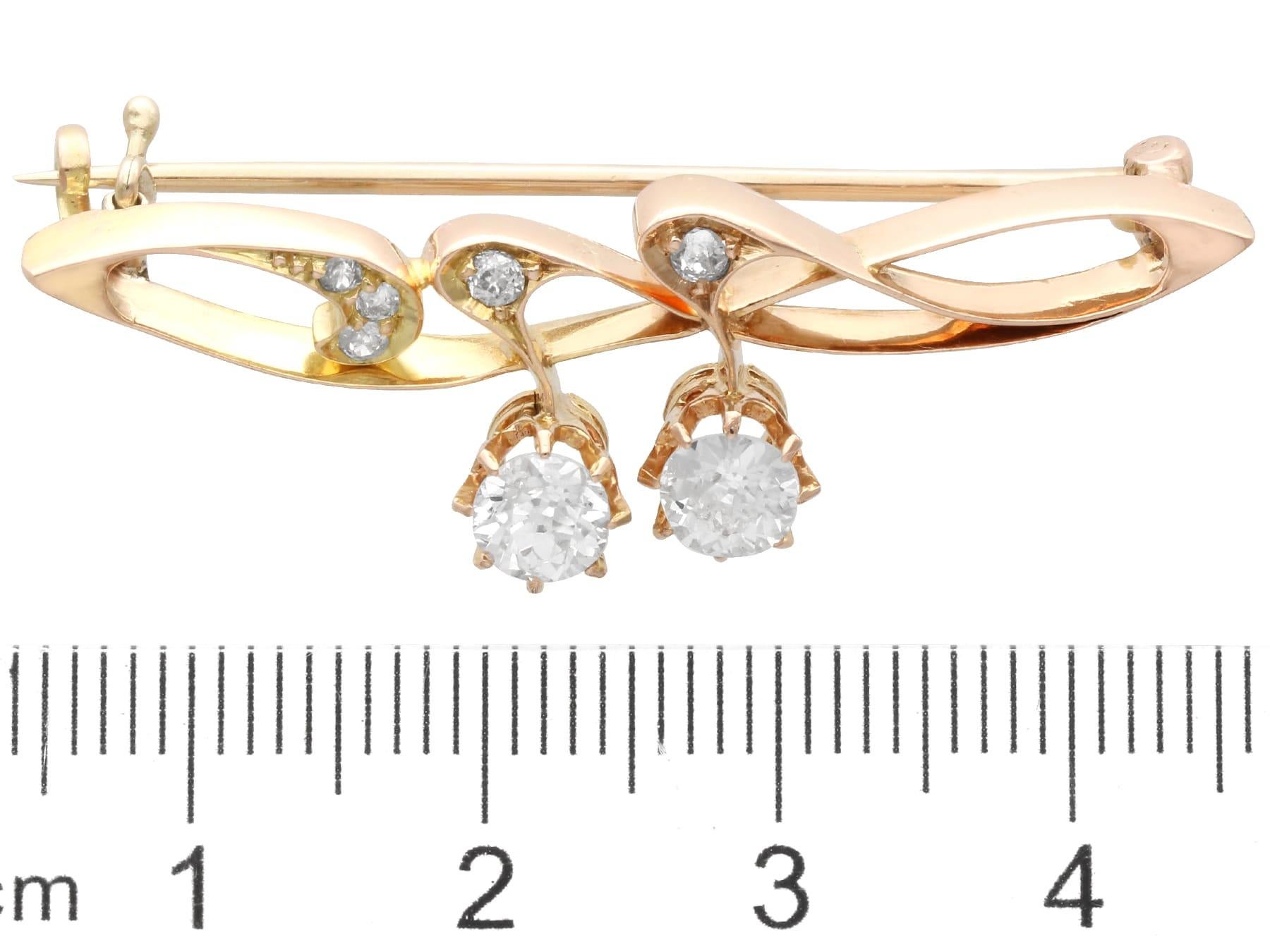 Antique 1.18ct Diamond and 14k Yellow Gold Art Nouveau Brooch Circa 1900 For Sale 1