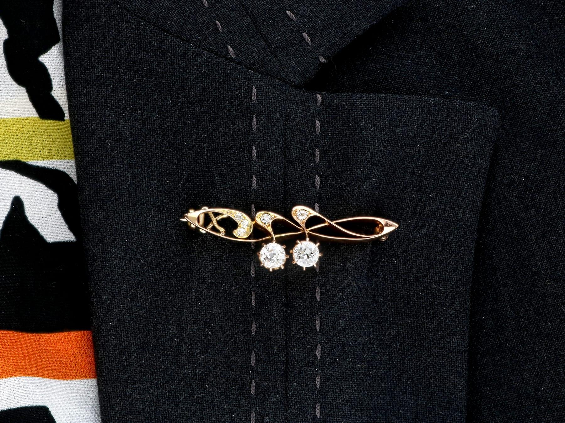 Antique 1.18ct Diamond and 14k Yellow Gold Art Nouveau Brooch Circa 1900 For Sale 3