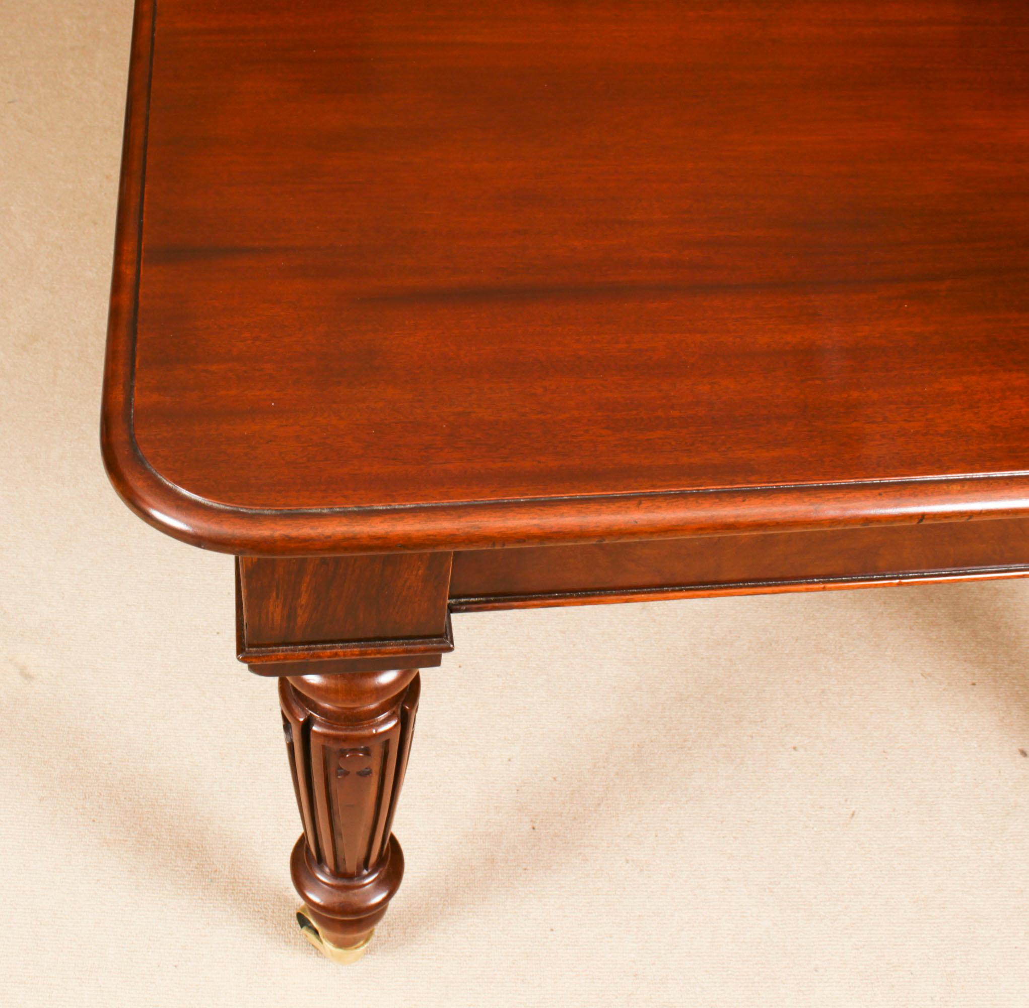 Antique 11ft6
