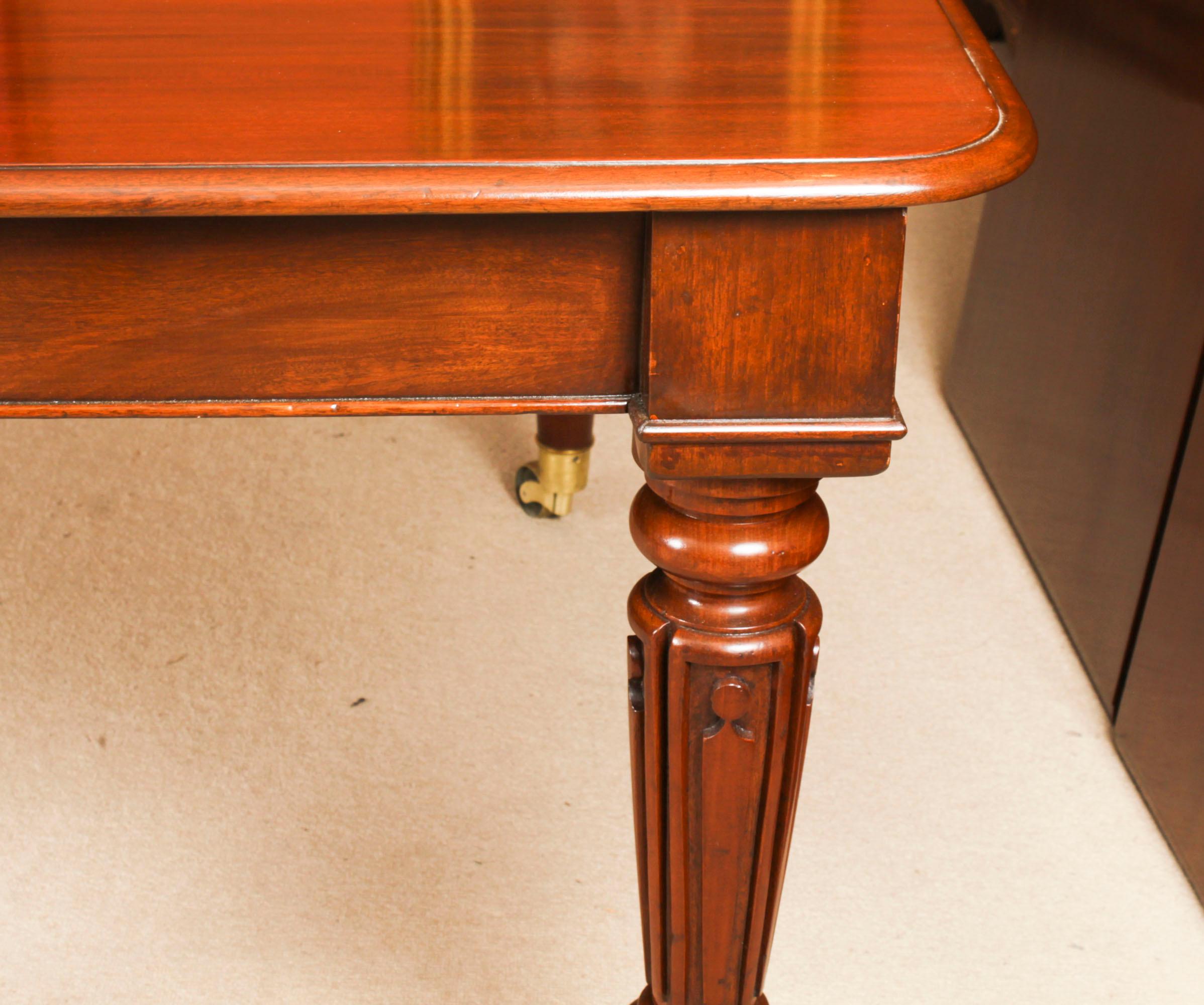 Antique 11ft6