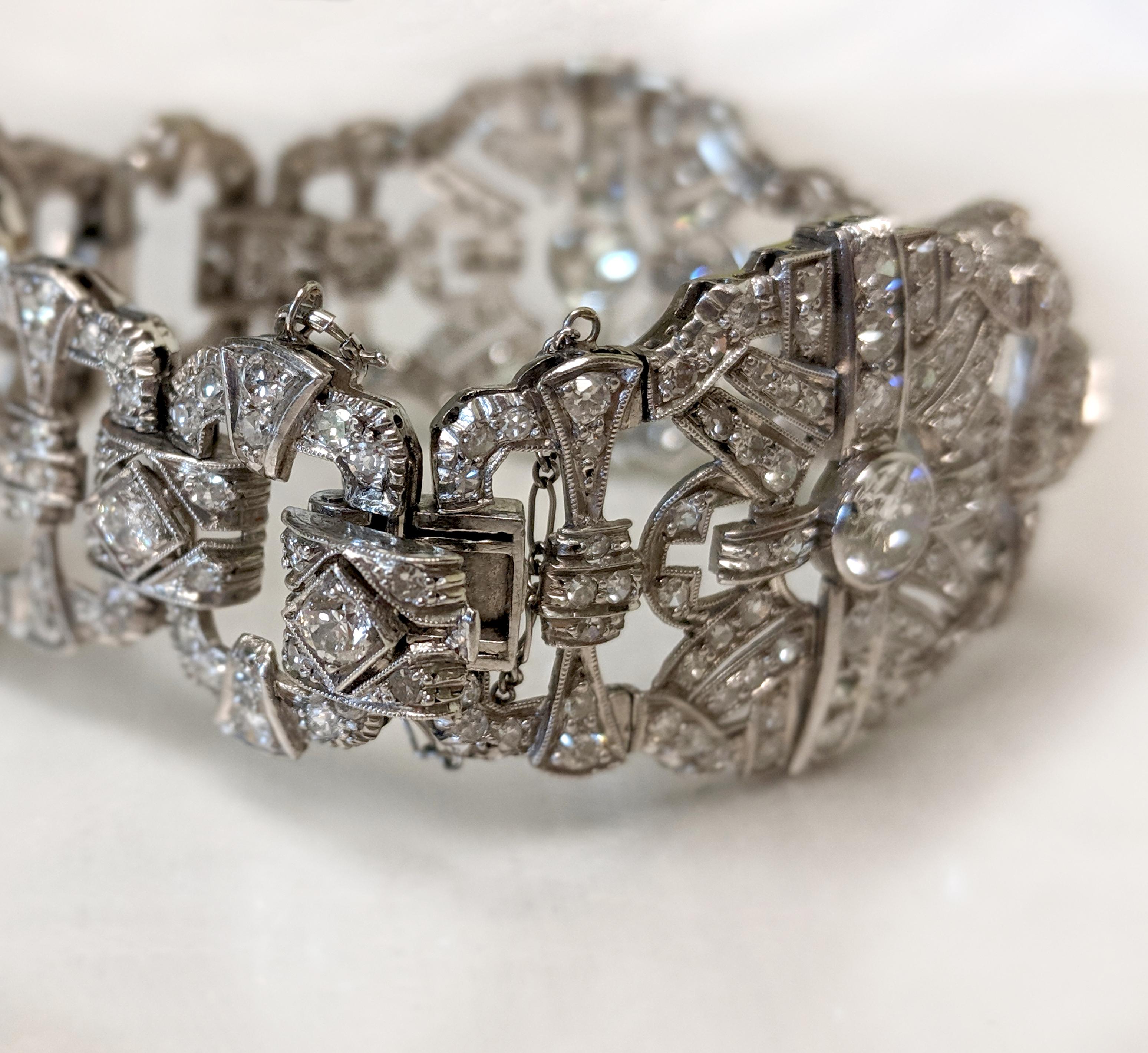 Round Cut Antique 12.00 Carat Diamond Link Bracelet